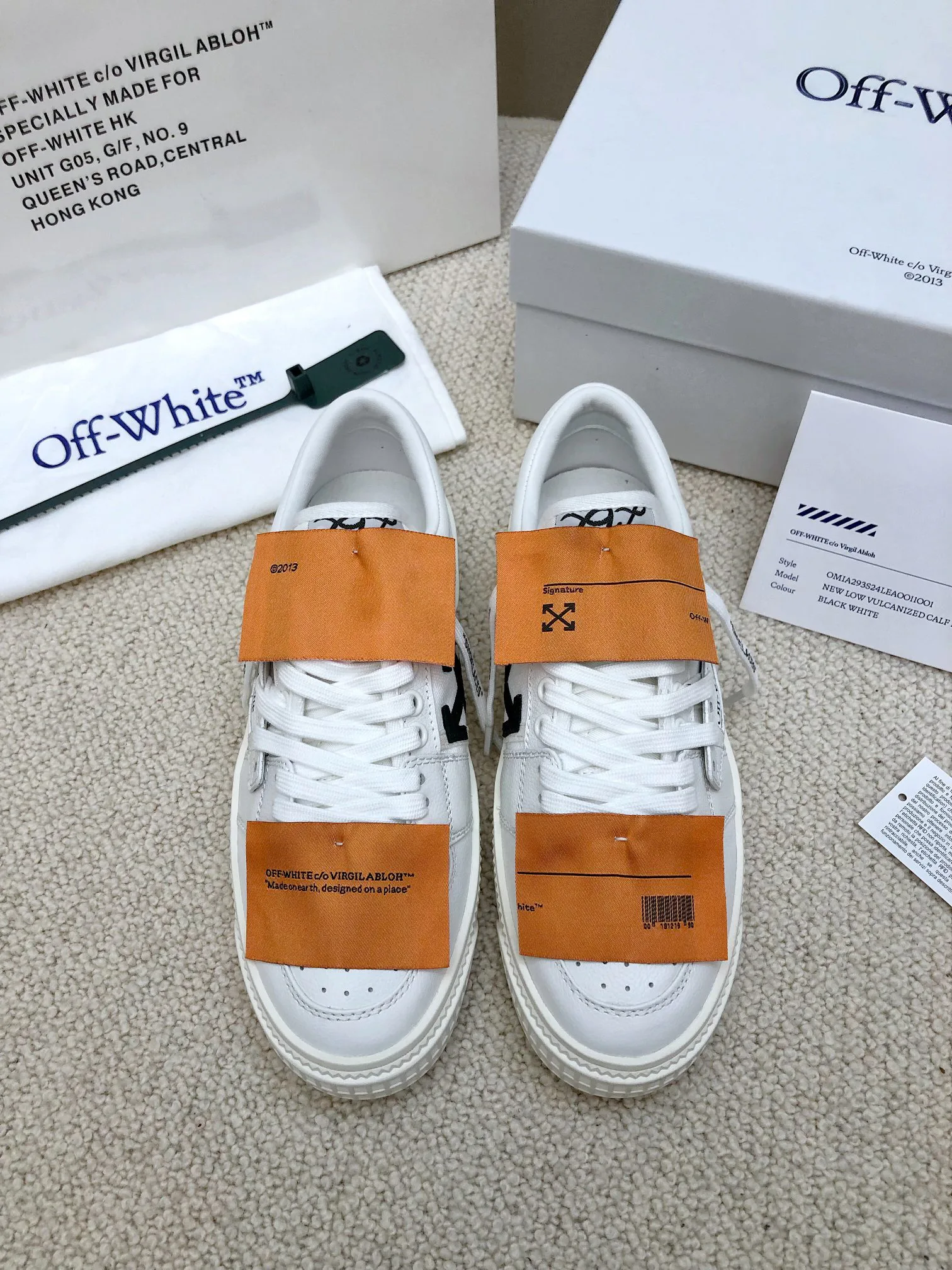 Кроссовки Женские Off-White 18103213
