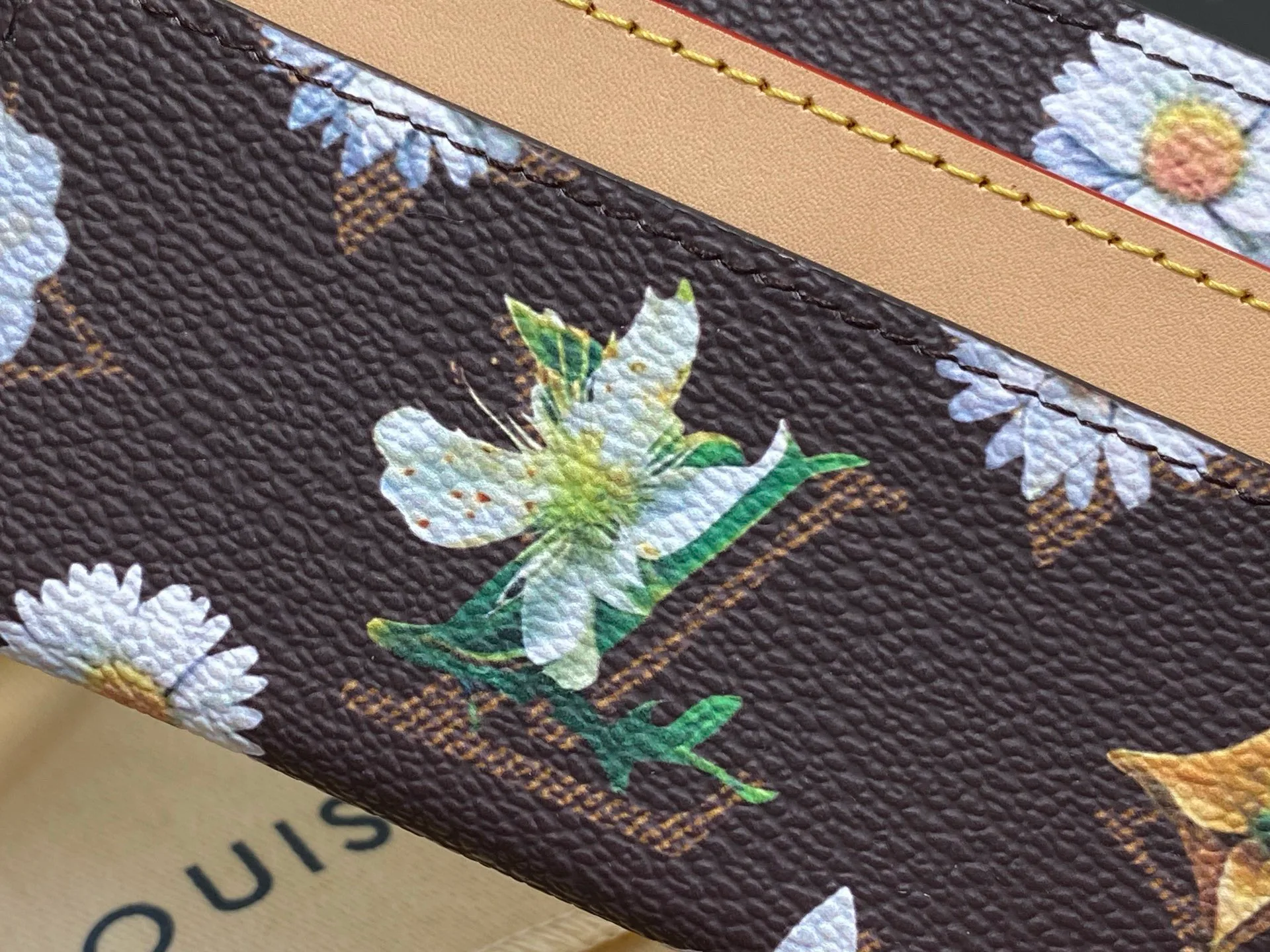 Клатчи Женские Louis Vuitton 11934140