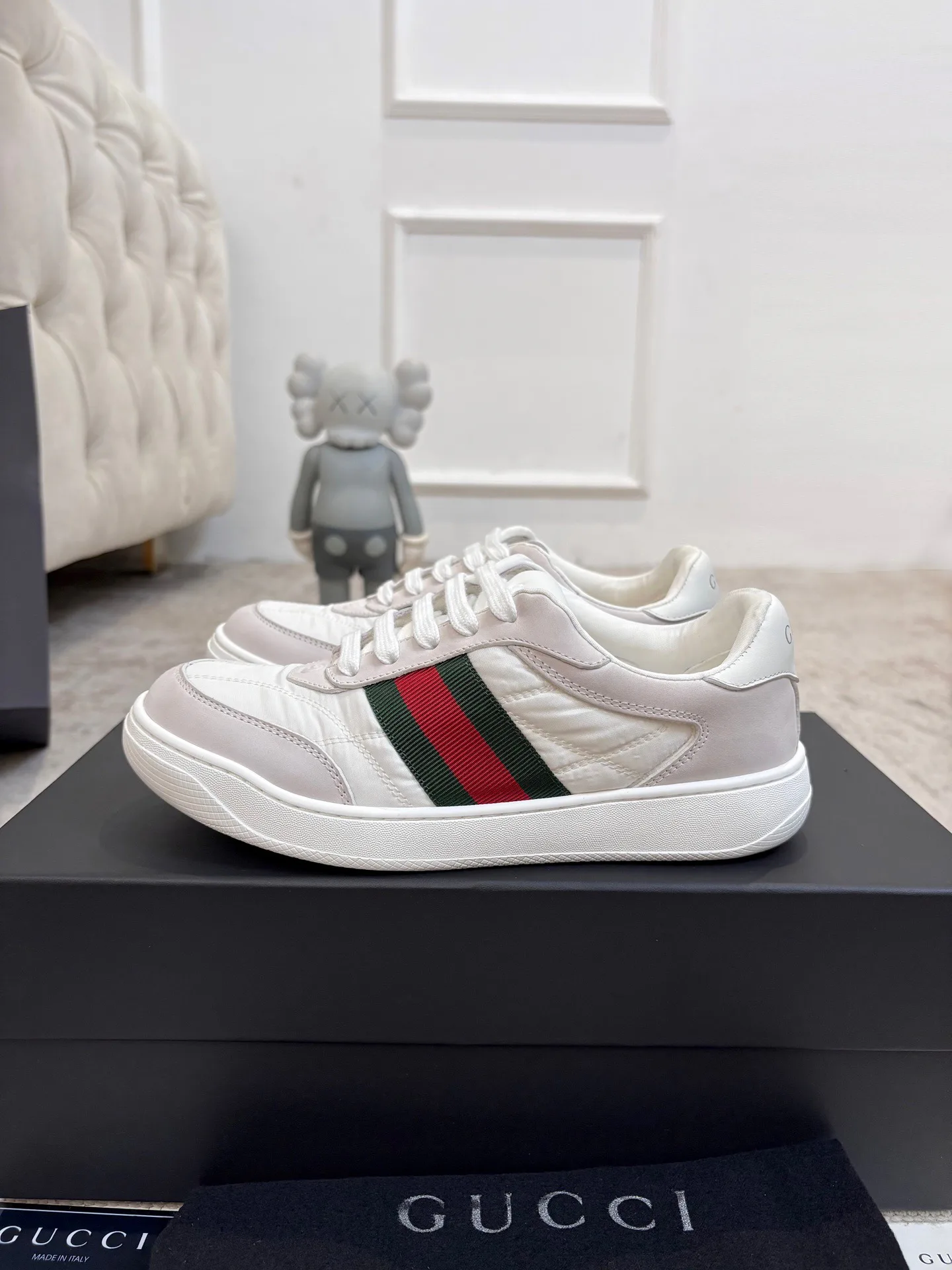 Кроссовки Женские Gucci 17912729