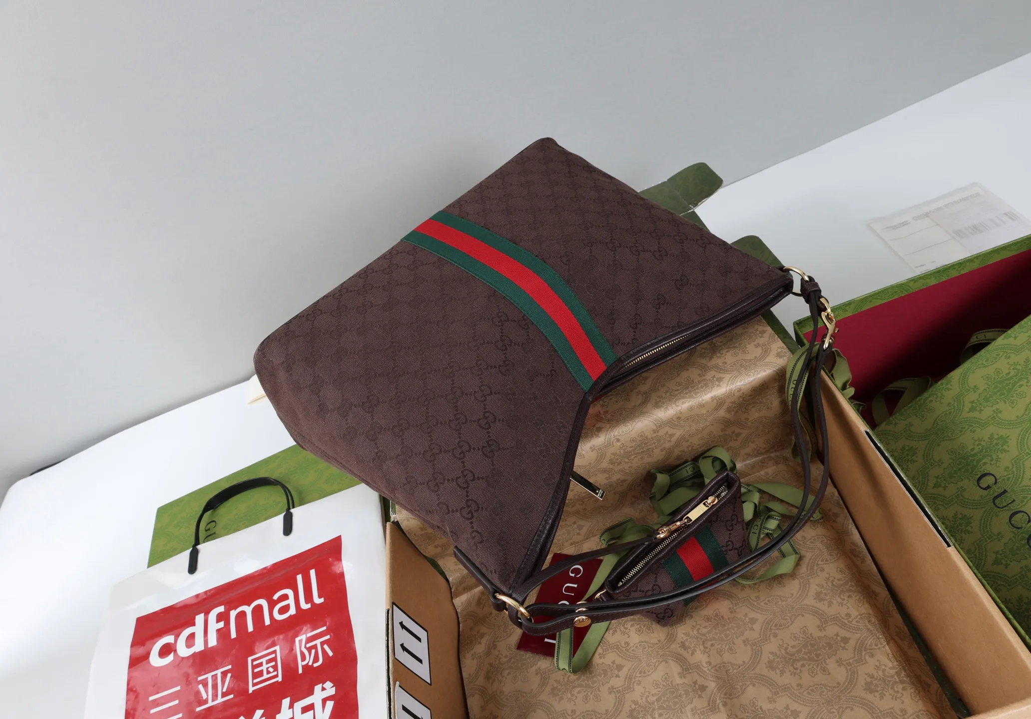 Классические Сумки Женские Gucci 18250604