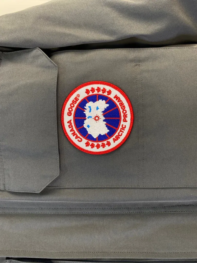 Куртки И Пуховики Женские Canada Goose 798381