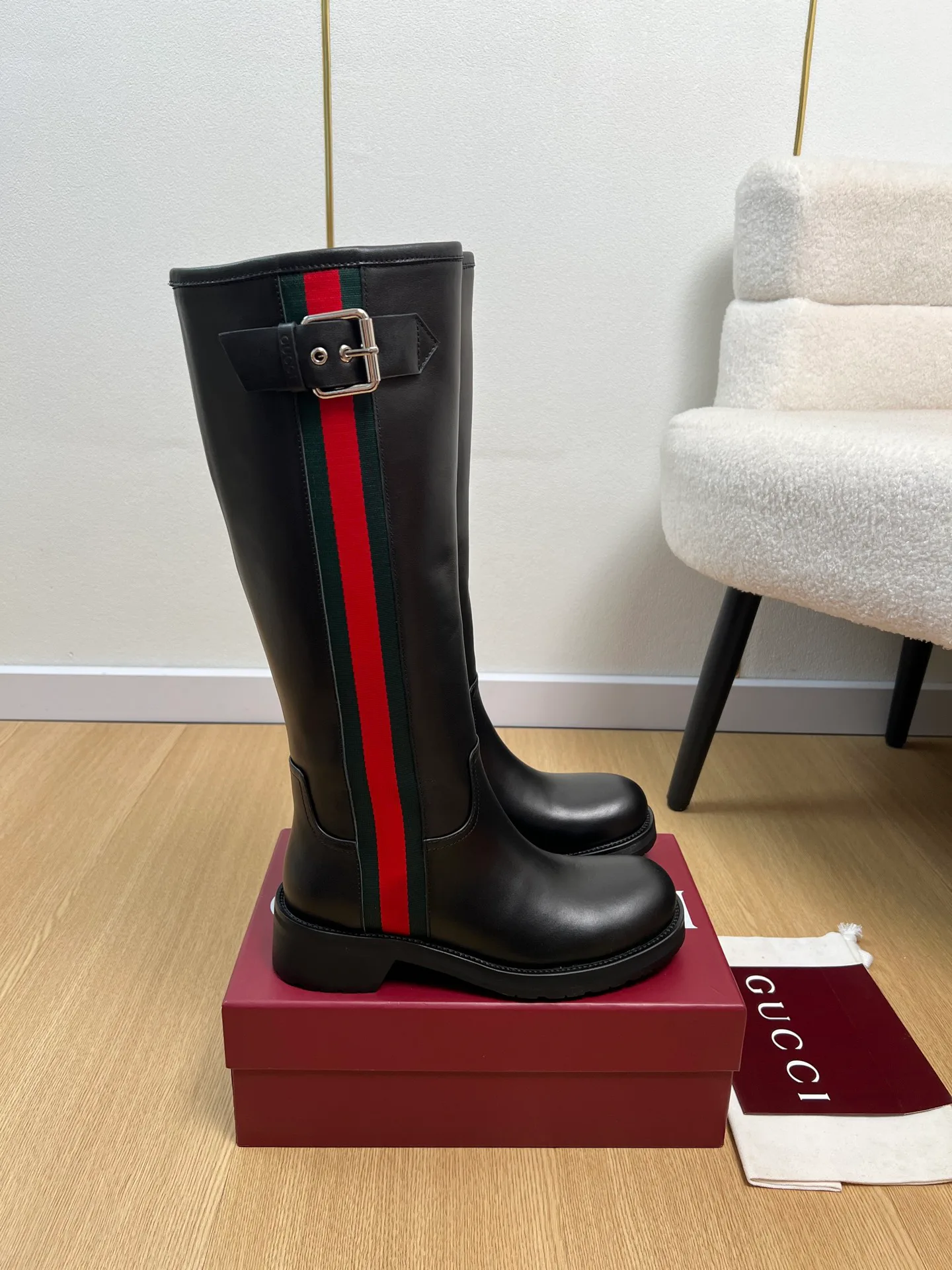 Сапоги Женские Gucci 18152927