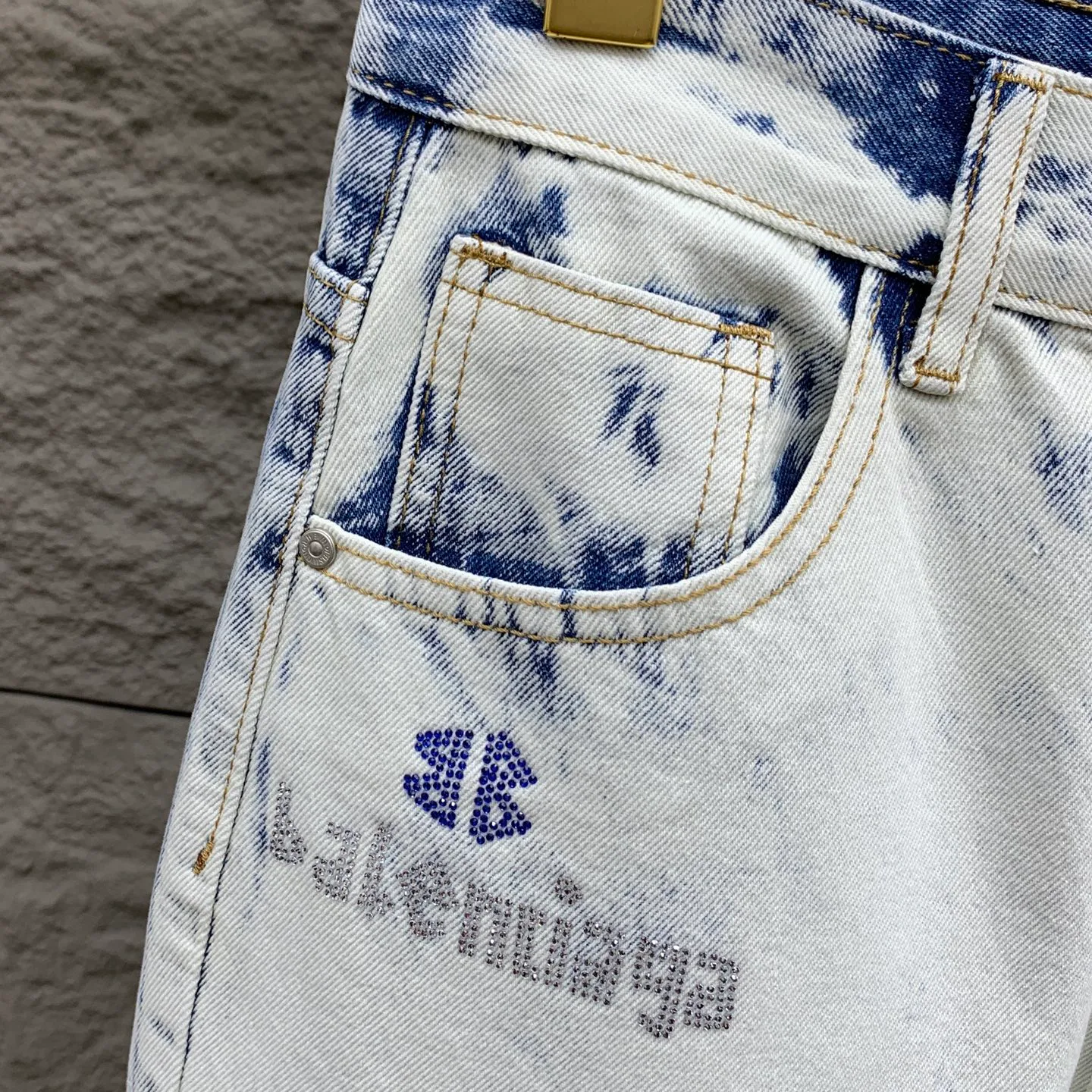 Джинсы Мужские Balenciaga 18296267