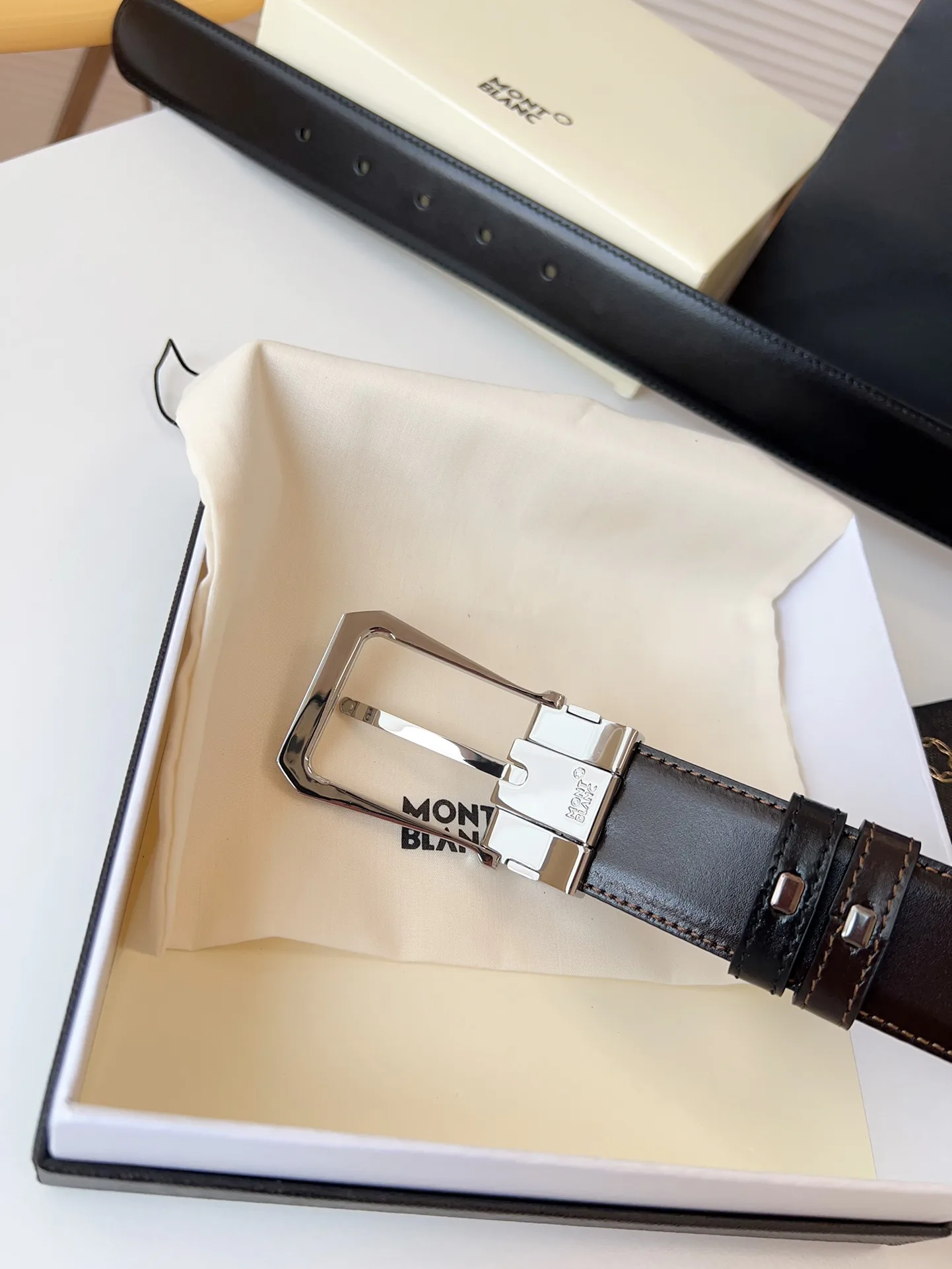 Ремни Montblanc 14066111