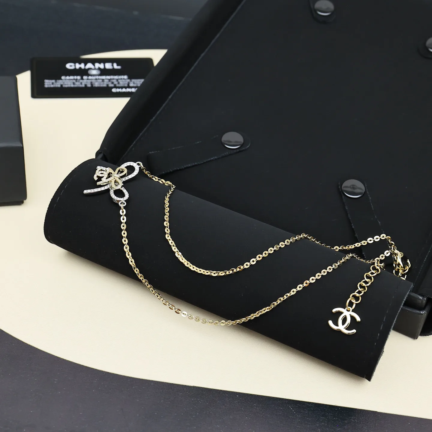 Бижутерия Chanel 225270