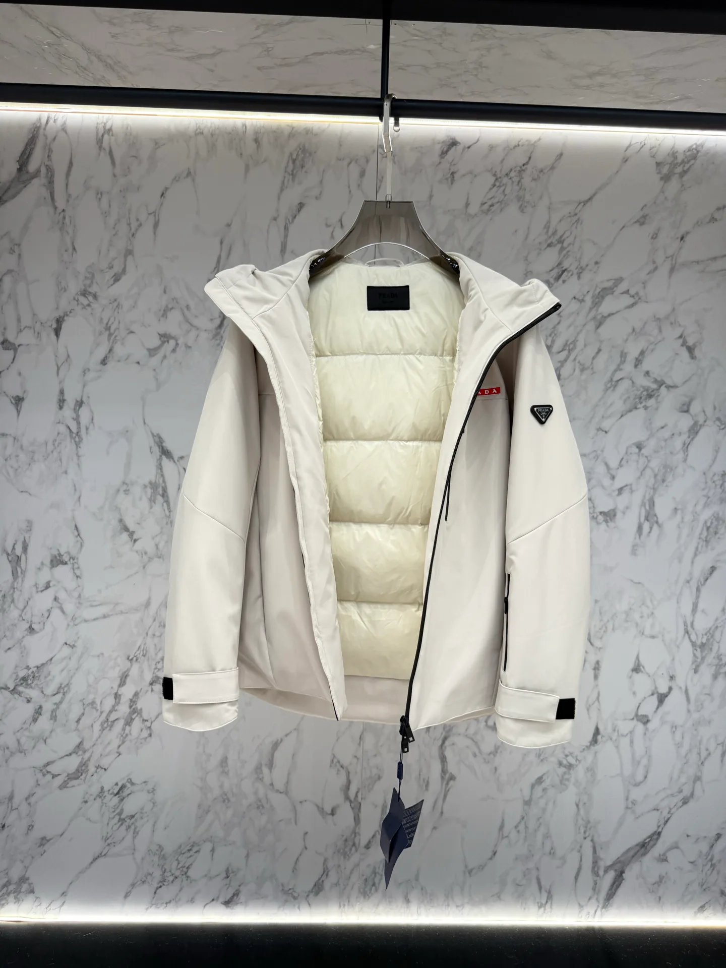 Куртки И Пуховики Женские Prada 18046486