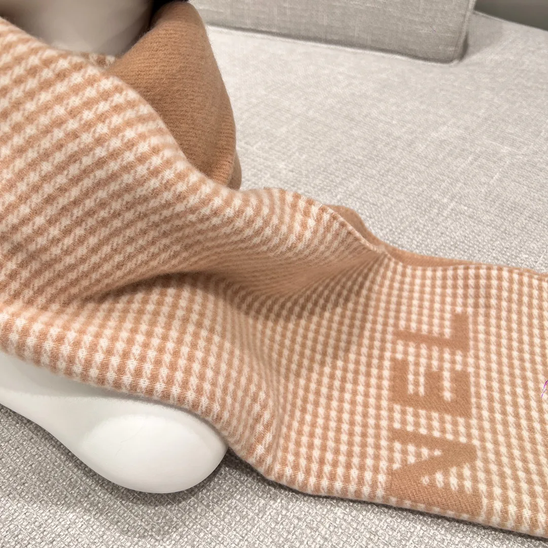 Шарфы Chanel 386427