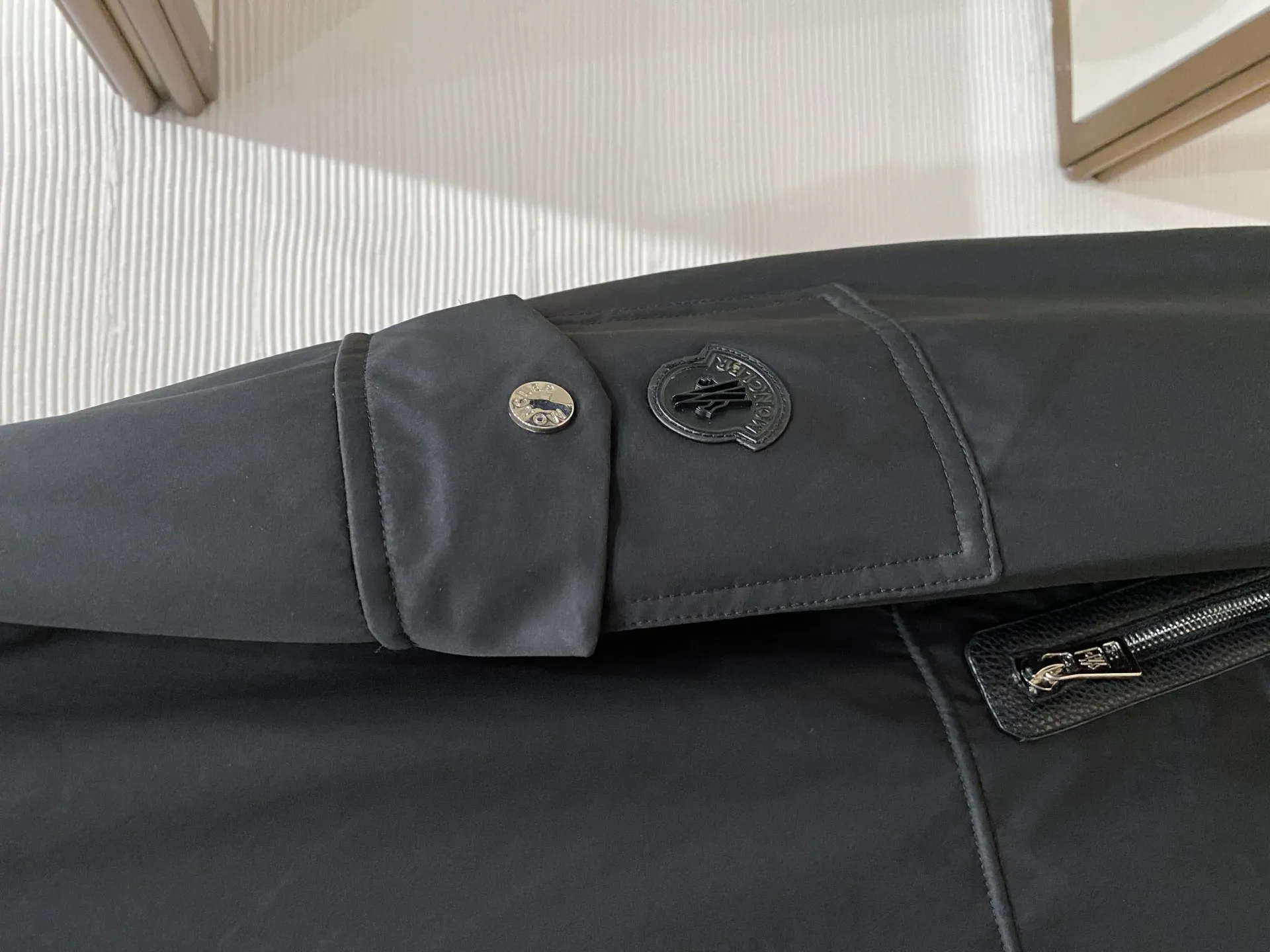 Куртки И Пуховики Мужские Moncler 4438623