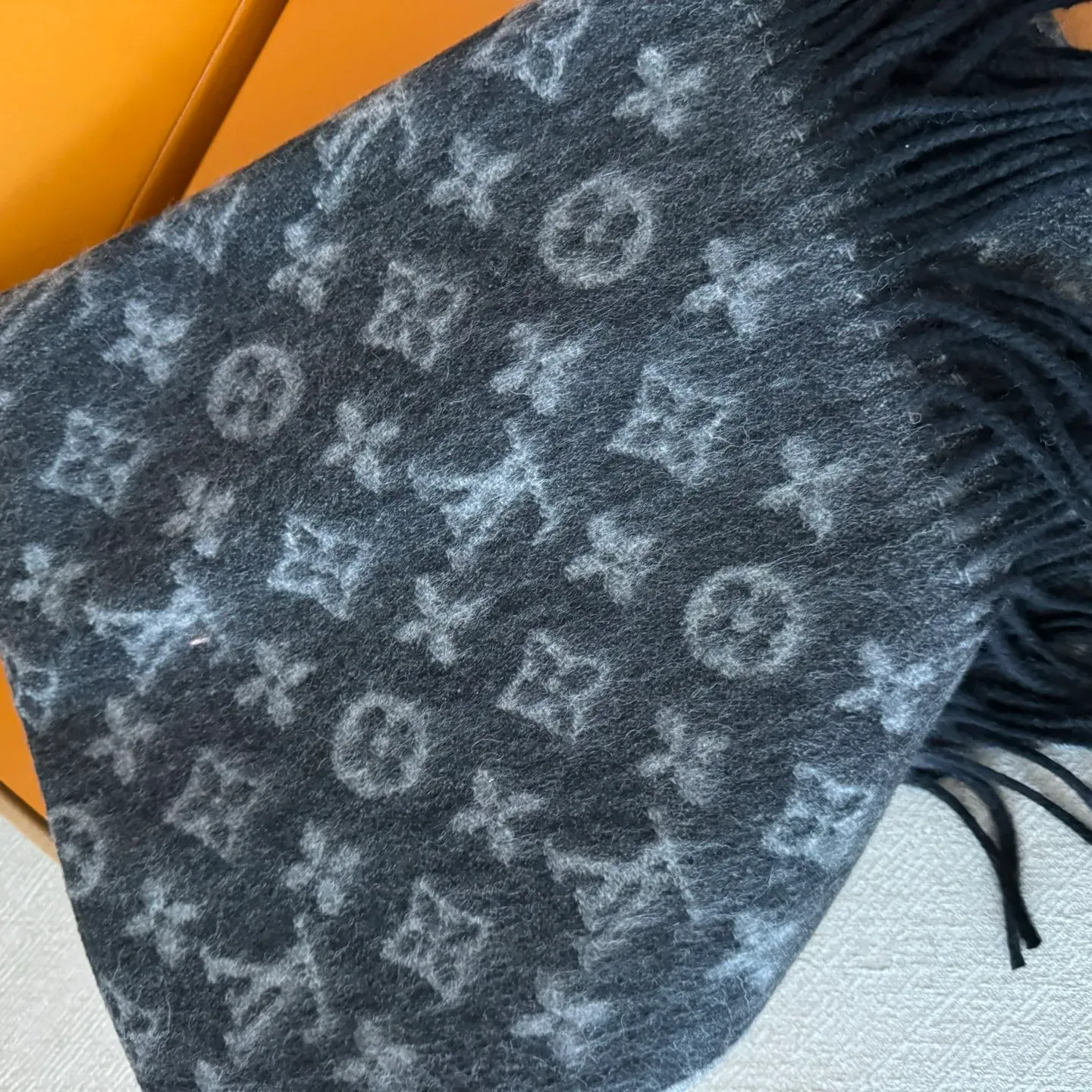 Шарфы Louis Vuitton 752680