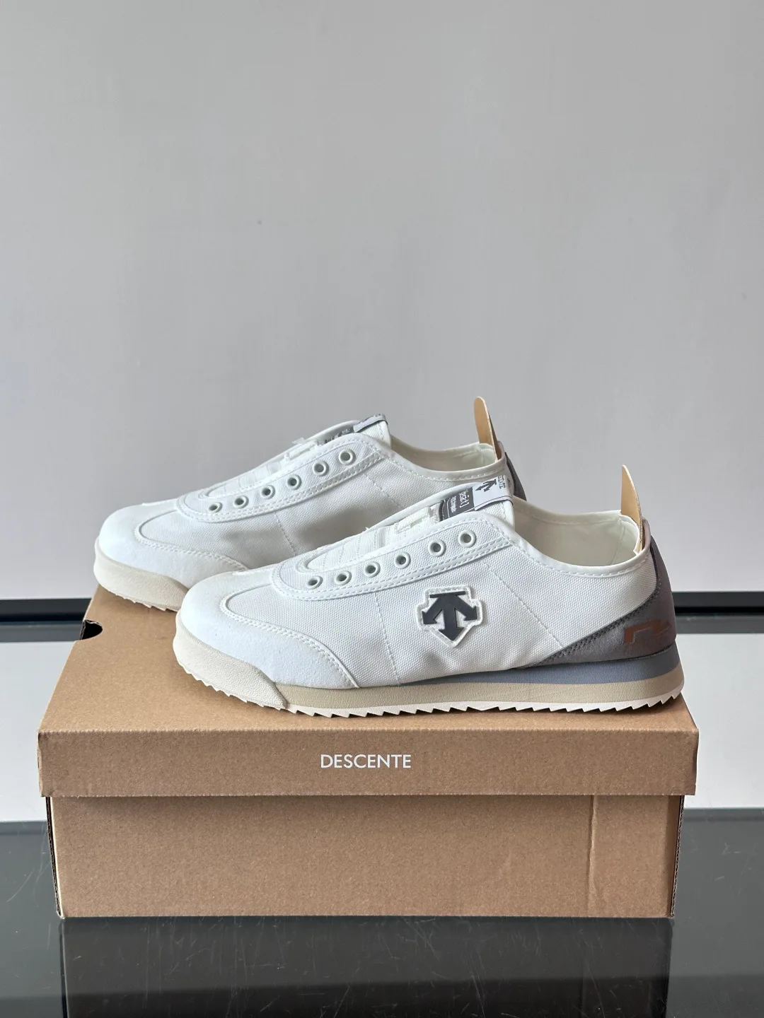 Кроссовки Женские Descente 17561828