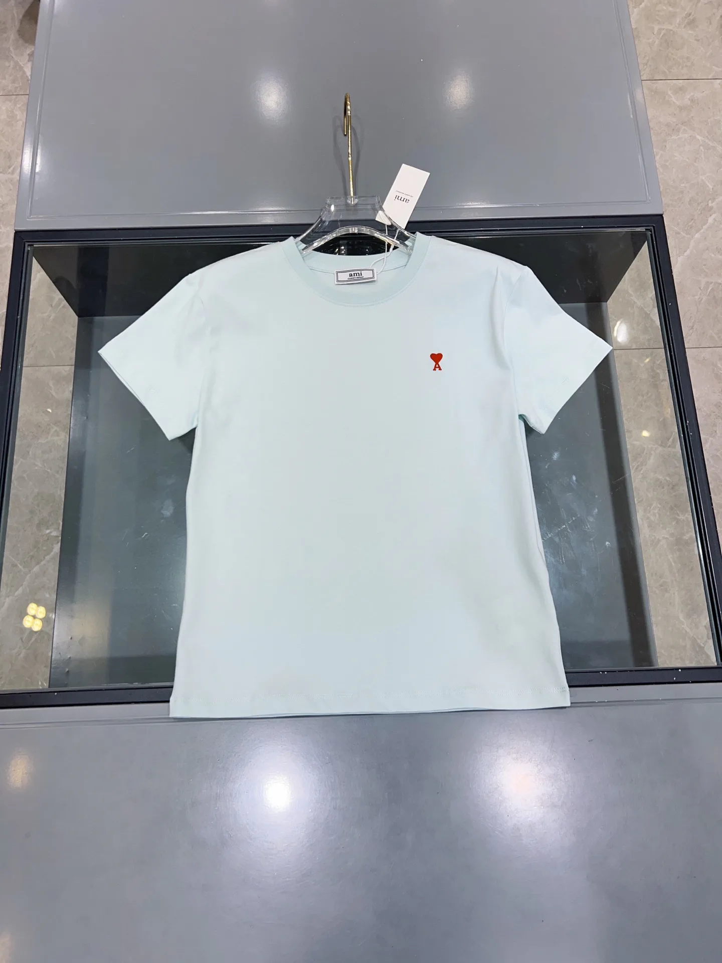 Футболки Женские Ami Paris 1696610