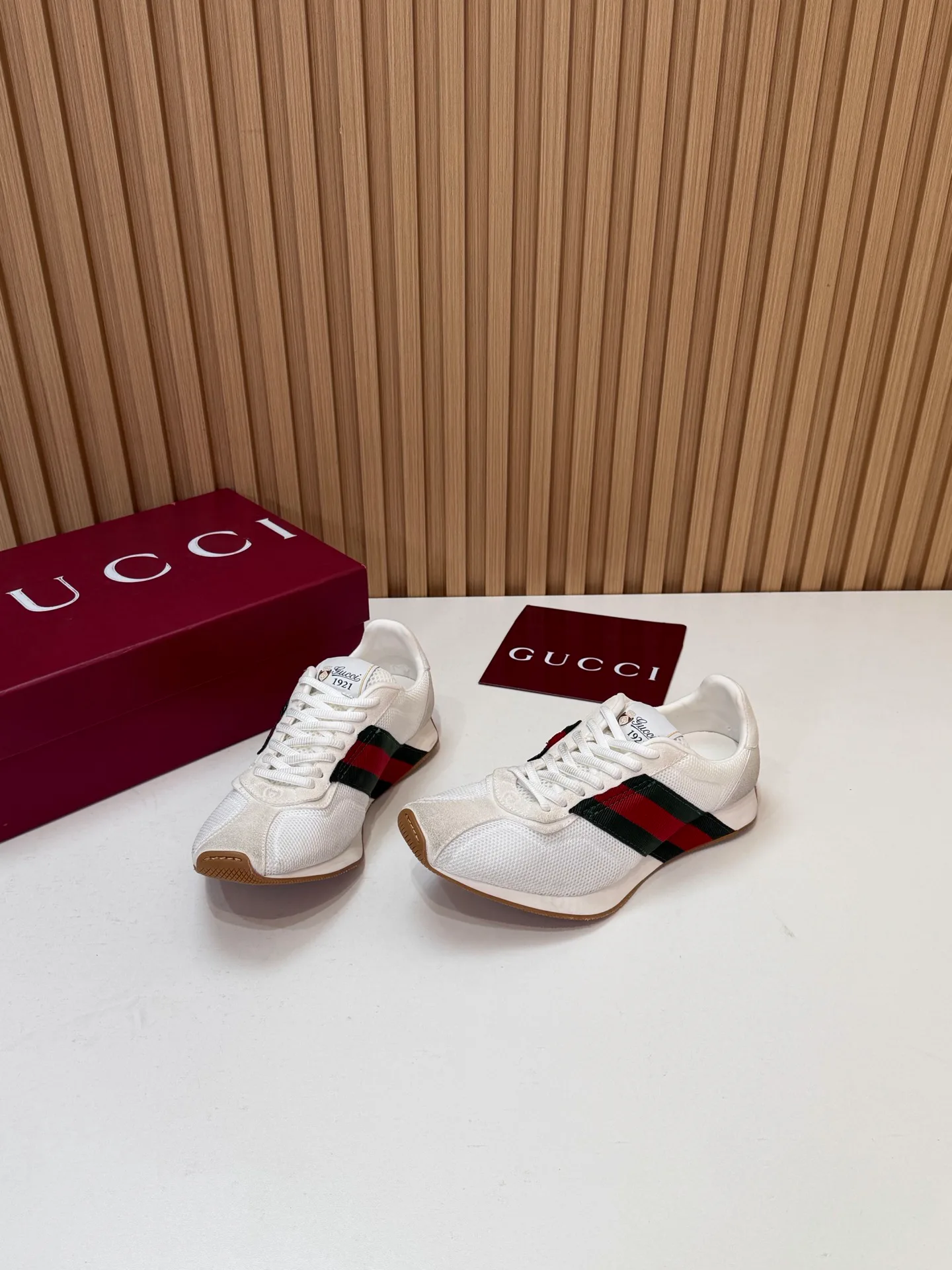 Кроссовки Женские Gucci 19766246