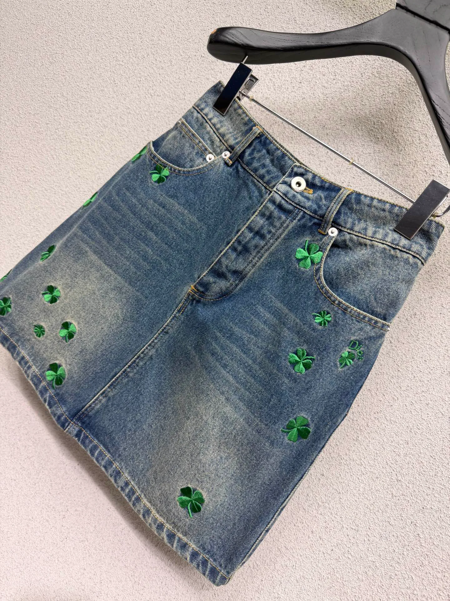 Джинсы Женские Christian Dior 11210231