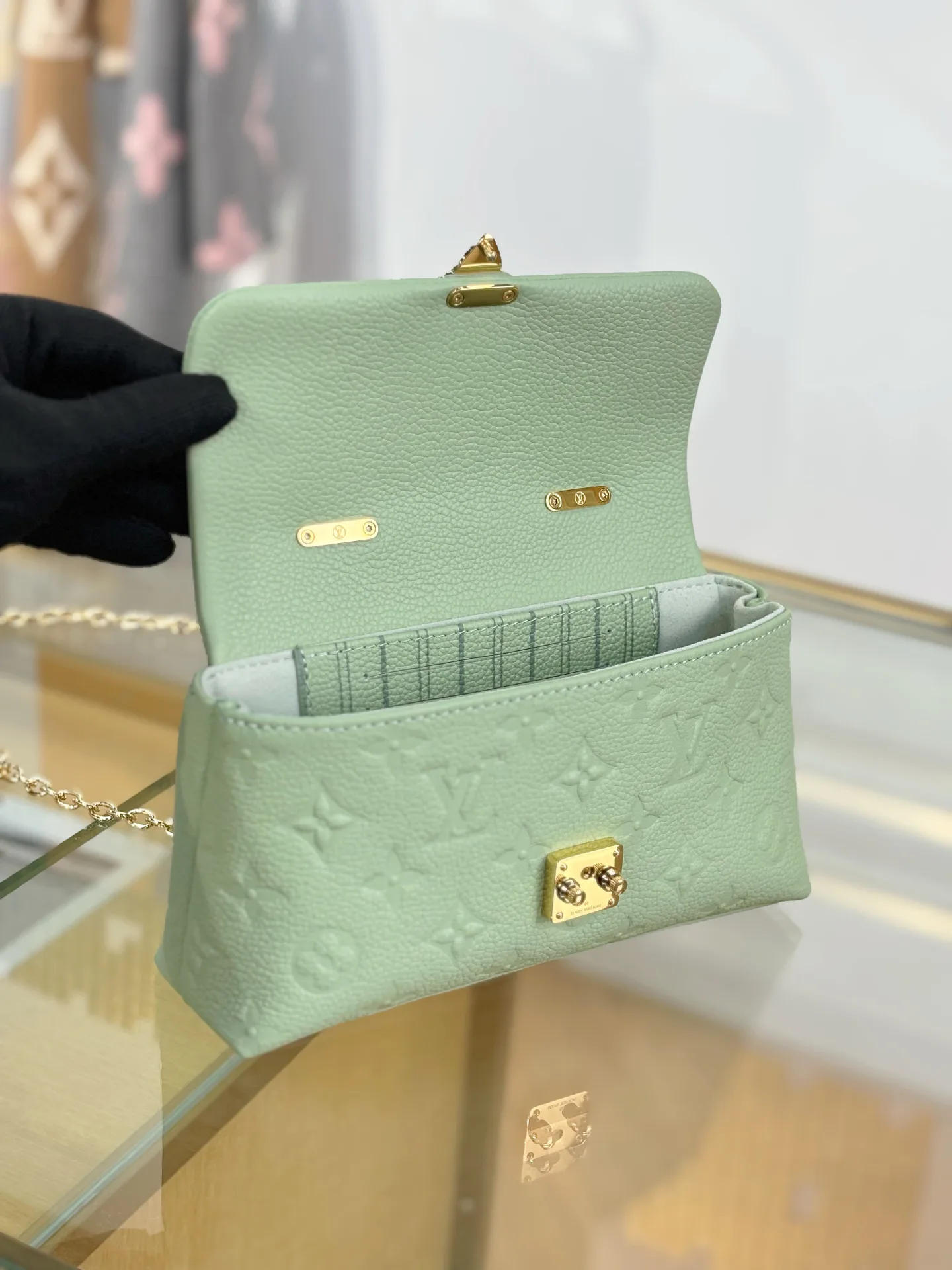 Классические Сумки Женские Louis Vuitton 17979805