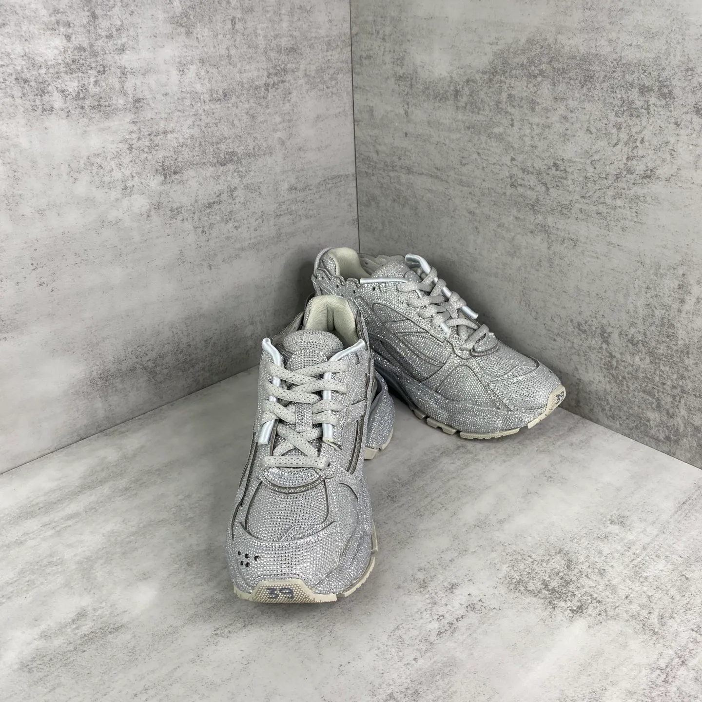 Кроссовки Женские Balenciaga 11216168