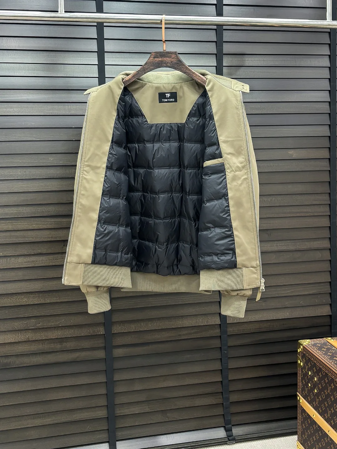 Куртки И Пуховики Мужские Tom Ford 3034732