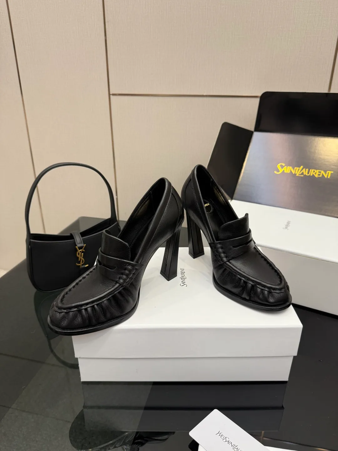 Туфли Женские Saint Laurent 1091949