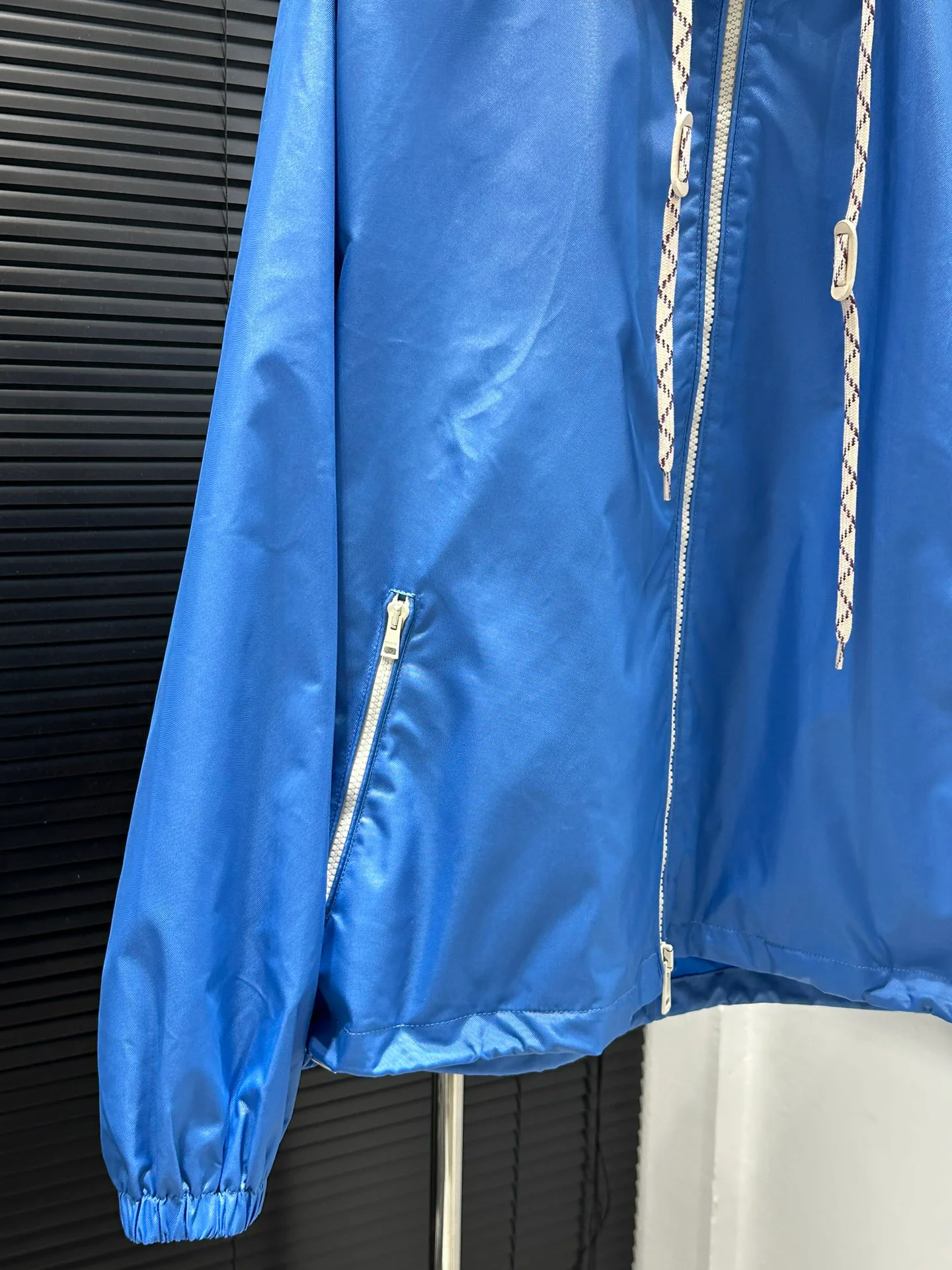 Куртки И Пуховики Женские Gucci 9495979