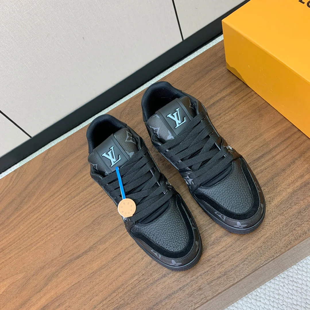 Кроссовки Женские Louis Vuitton 10236180
