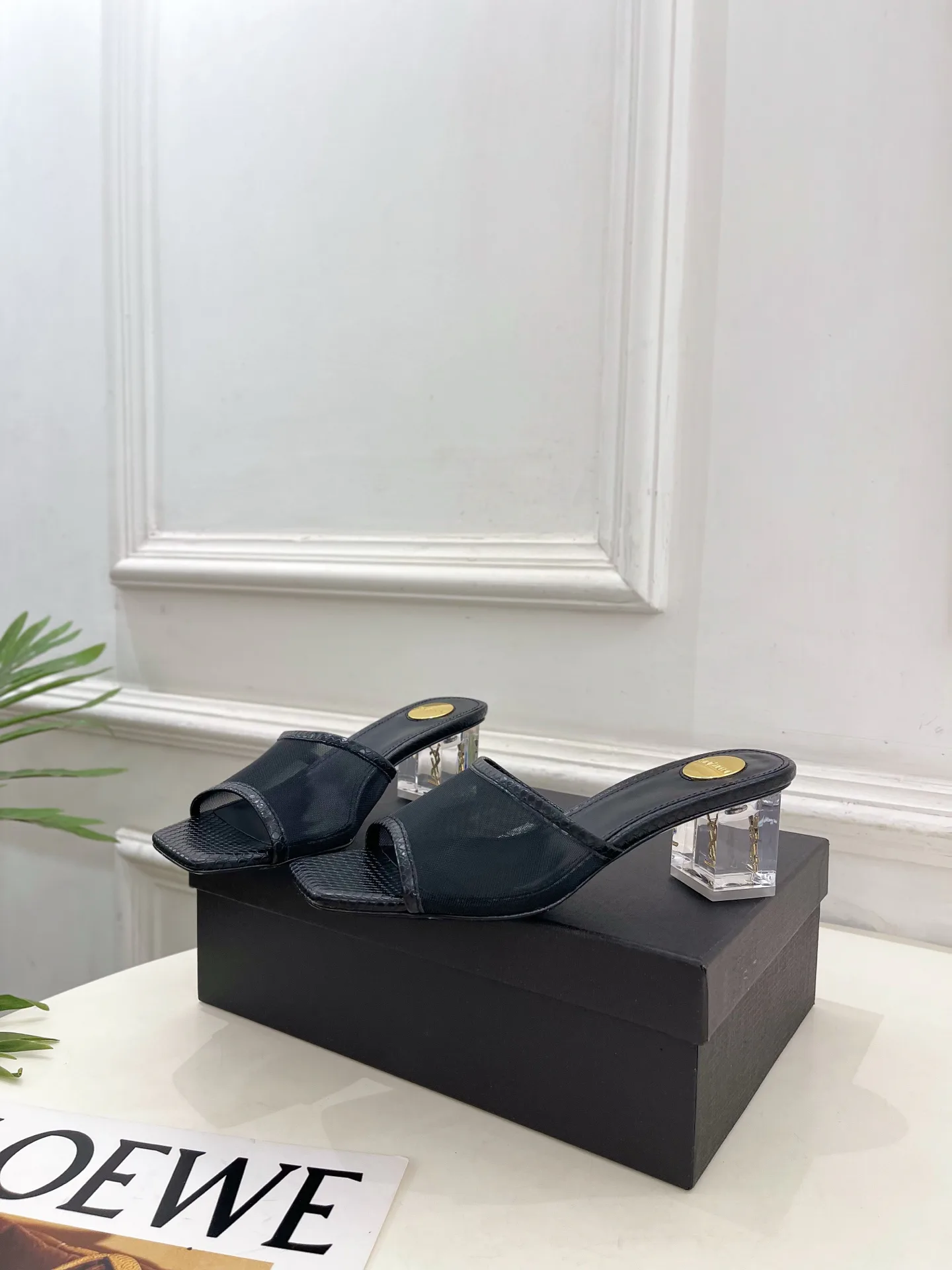 Босоножки Женские Saint Laurent 17506897