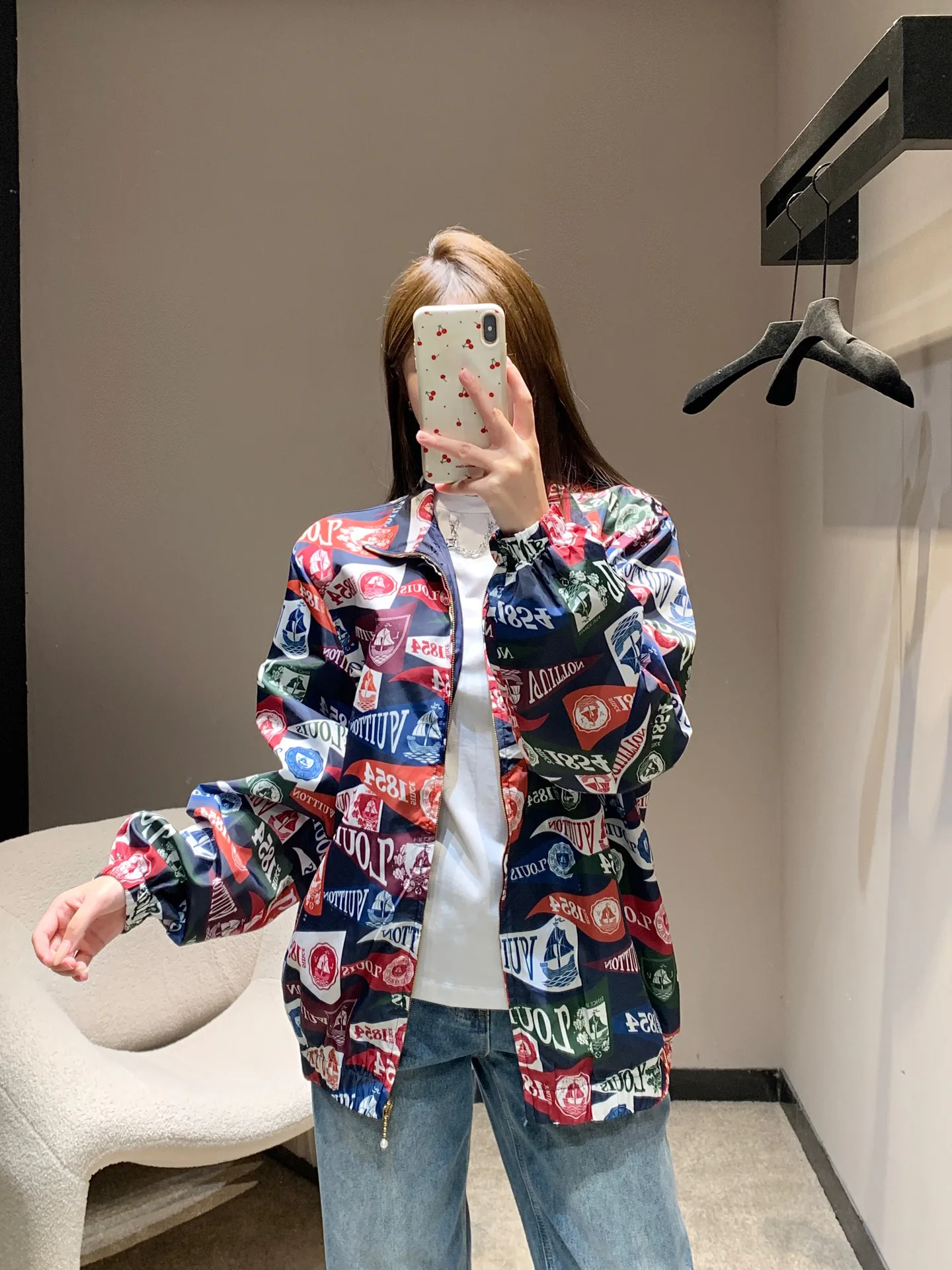 Куртки И Пуховики Женские Louis Vuitton 1463394