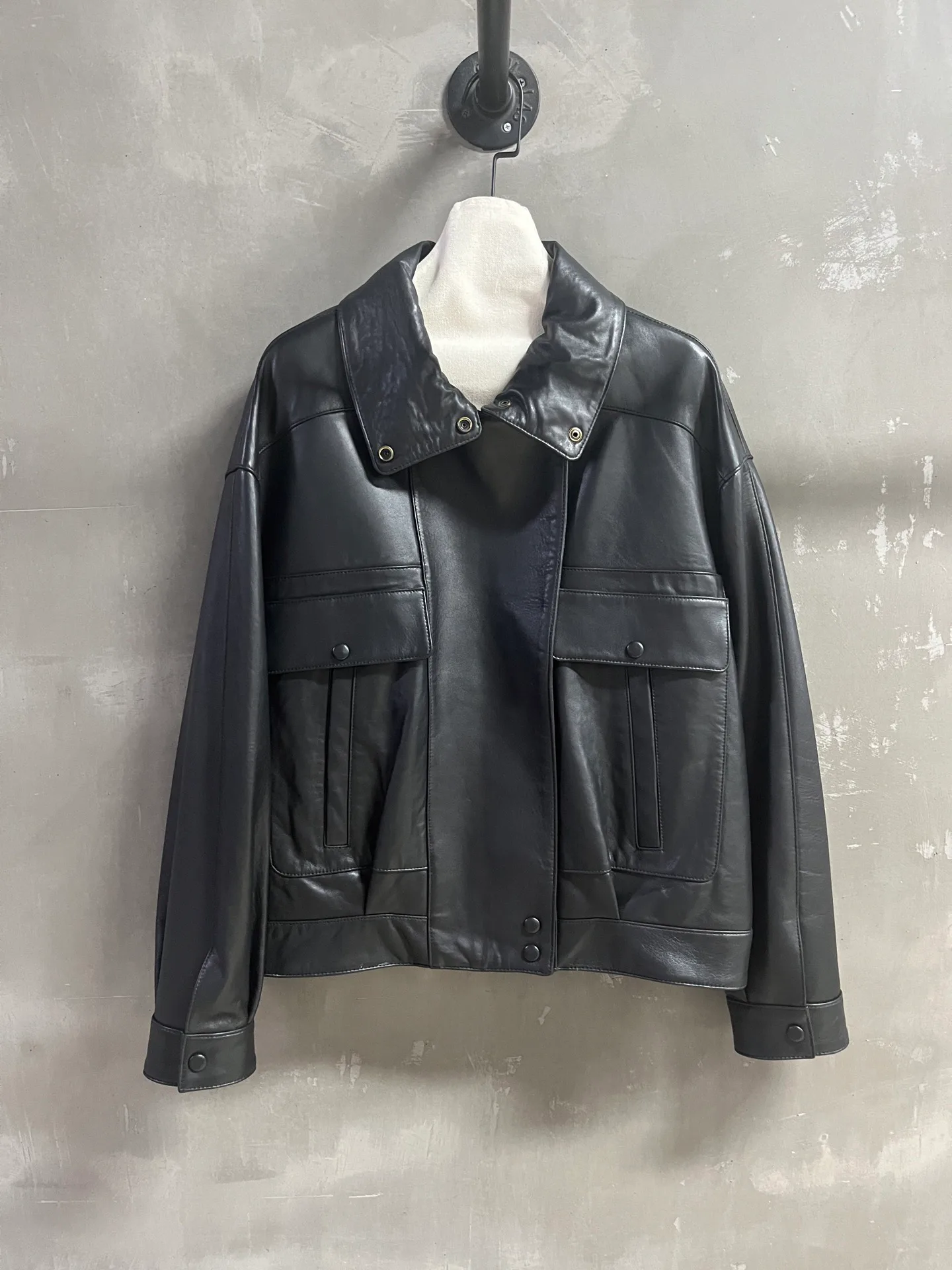 Кожаные Куртки И Дублёнки Женские Saint Laurent 409139