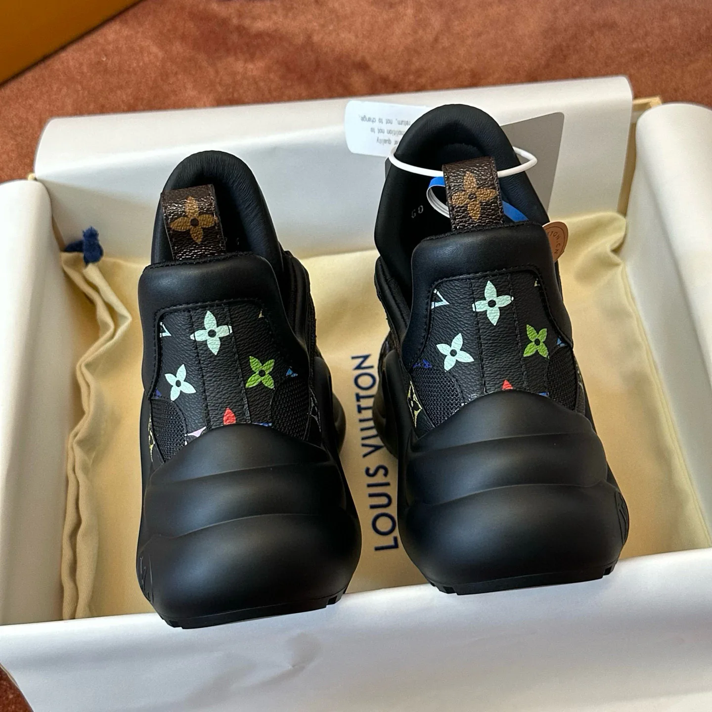 Кроссовки Женские Louis Vuitton 1180276