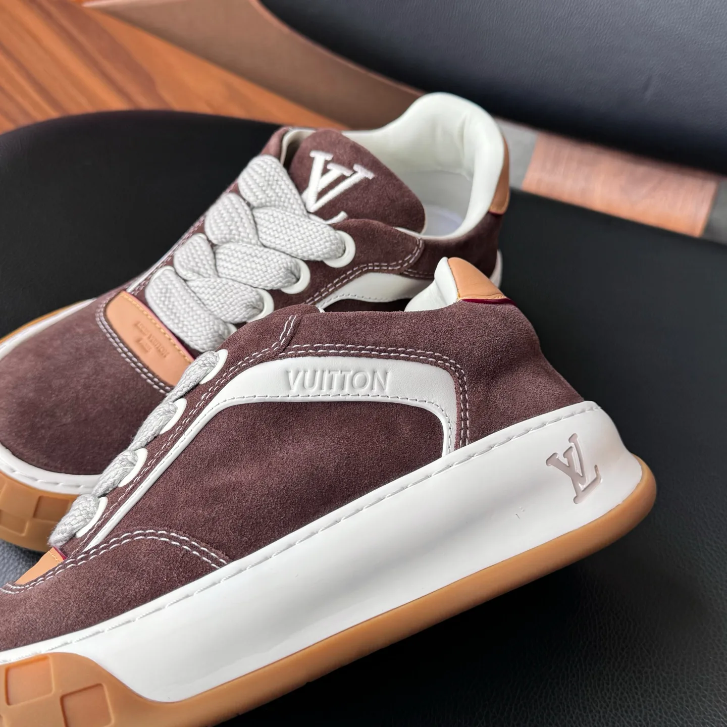 Кроссовки Мужские Louis Vuitton 12629857