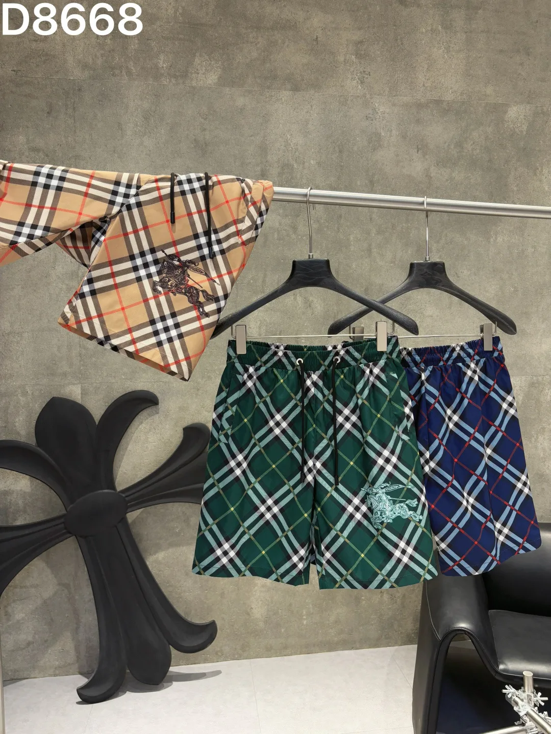 Шорты Мужские Burberry 18000509