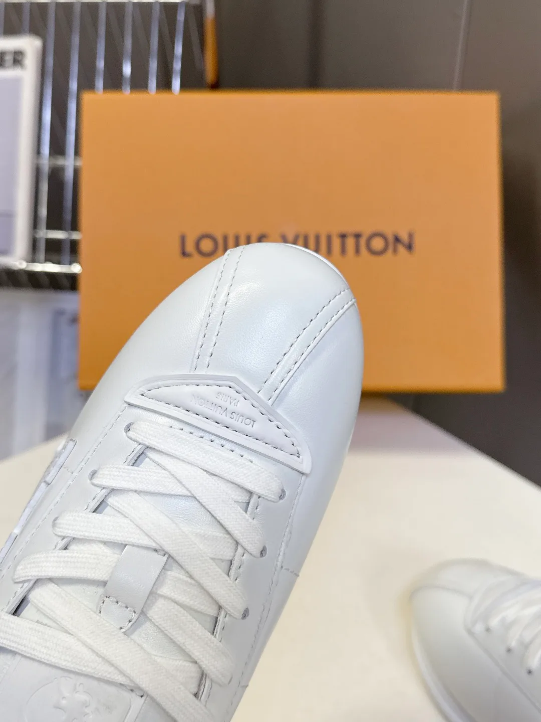 Кроссовки Женские Louis Vuitton 18005433