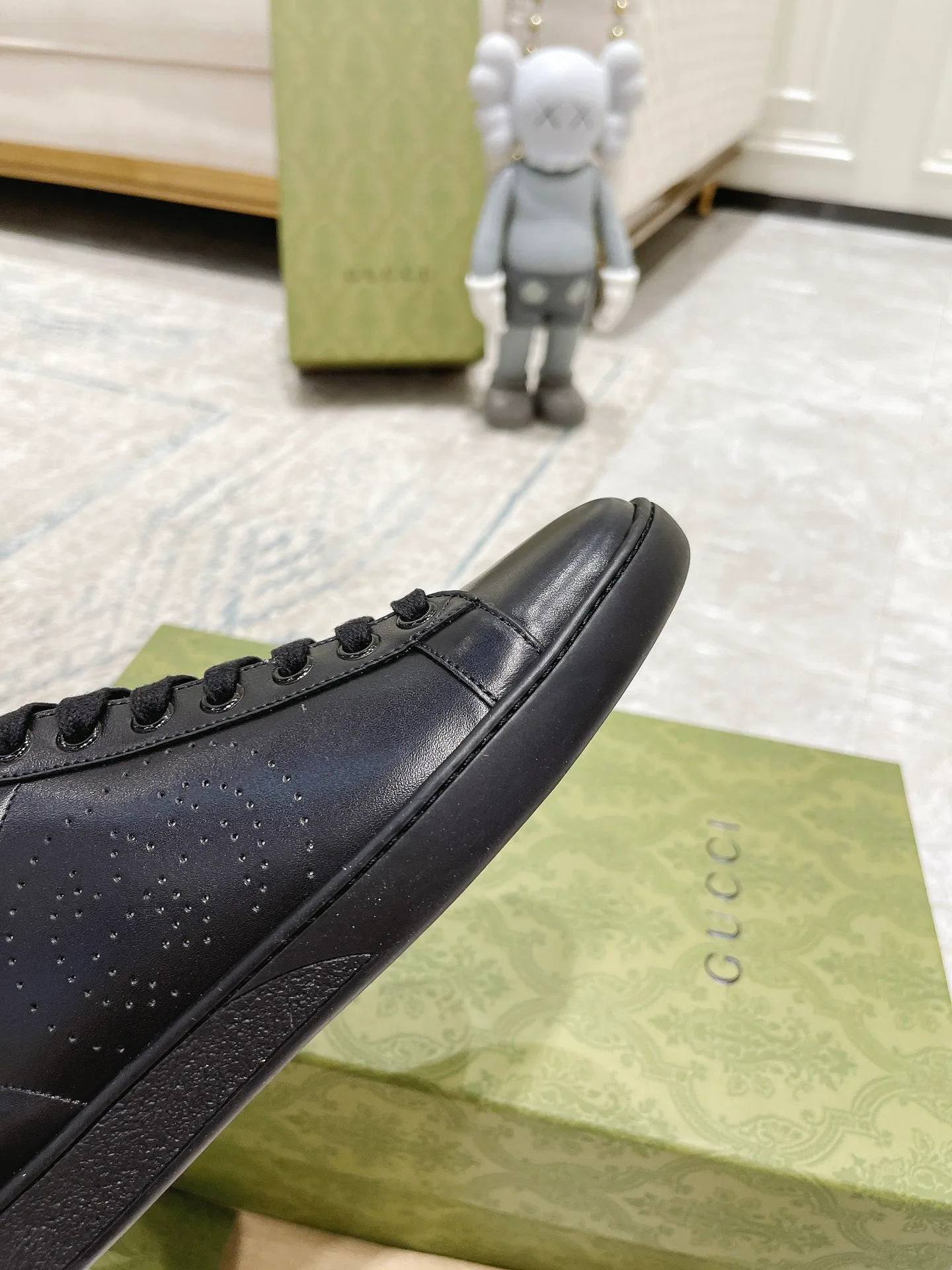 Кроссовки Женские Gucci 17620437
