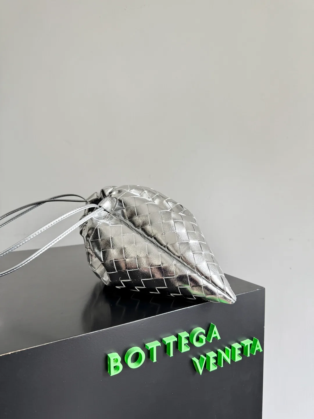 Сумки На Ремне Женские Bottega Veneta 11255429