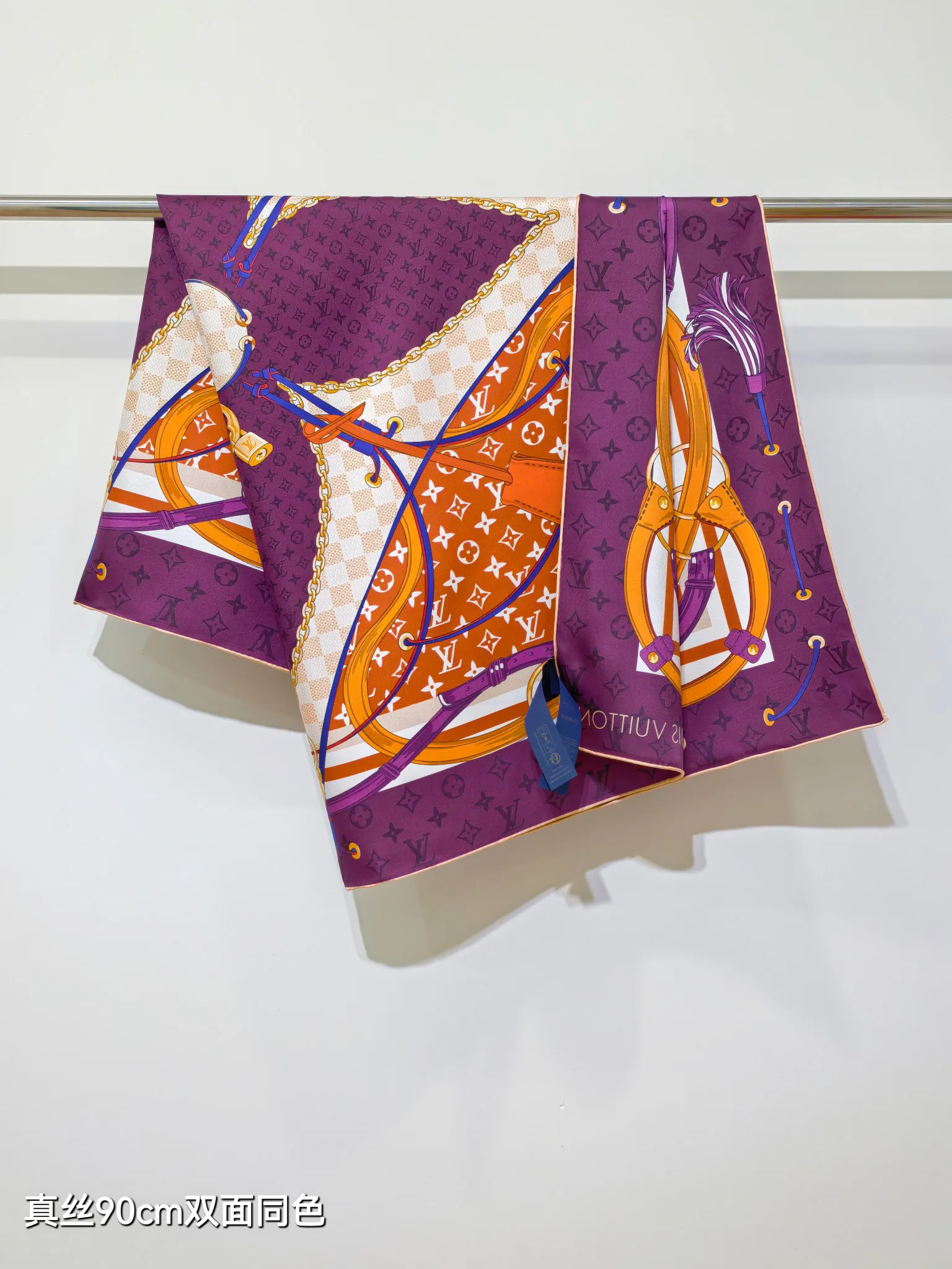 Текстиль Louis Vuitton 12918522