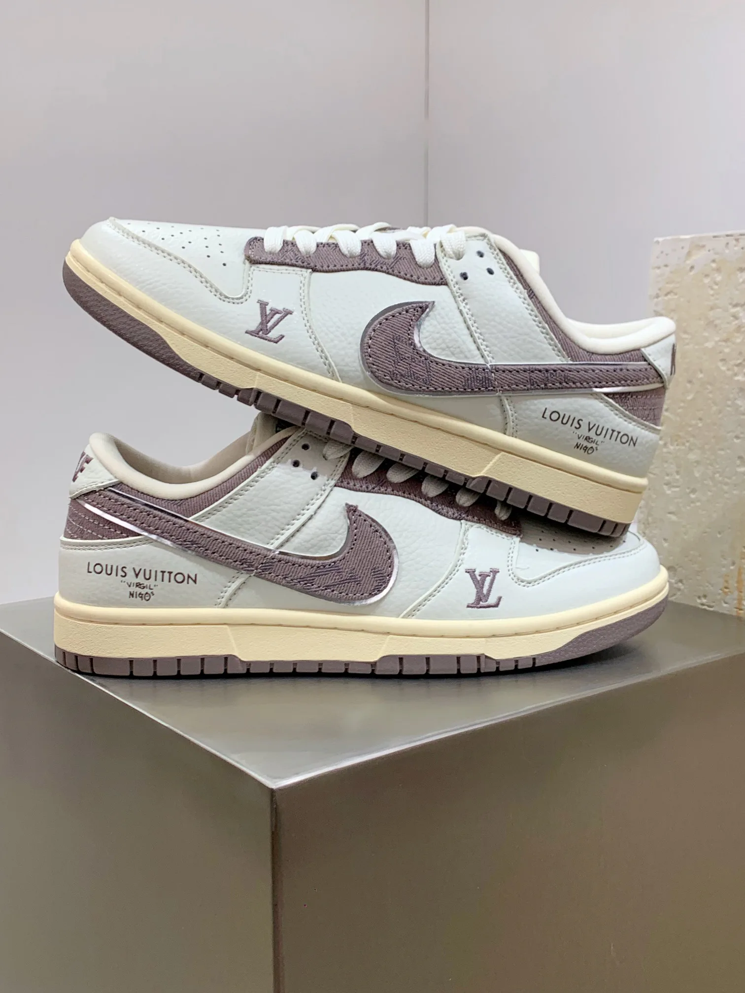 Кроссовки Женские Nike 34111