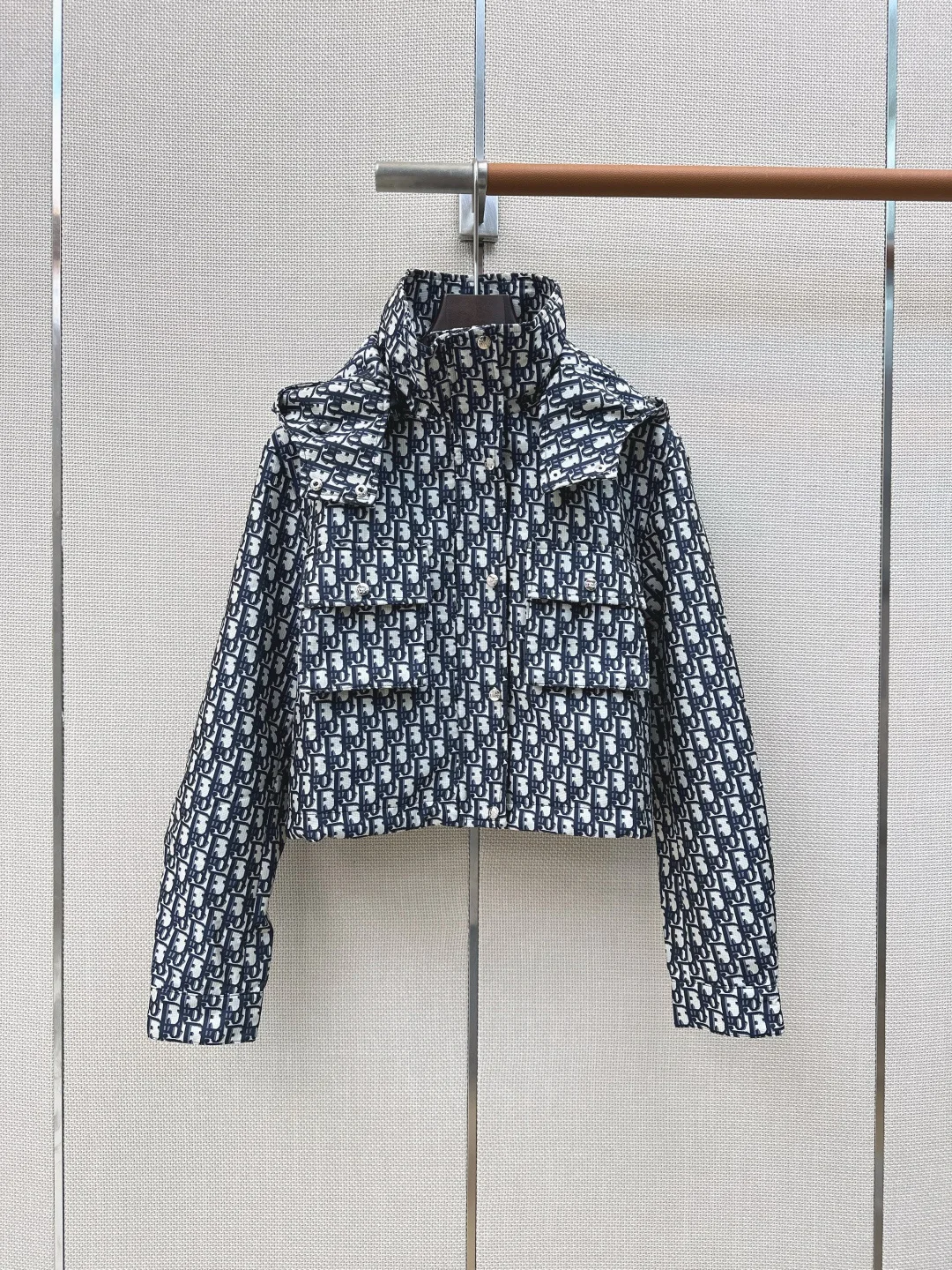 Куртки И Пуховики Женские Christian Dior 18225775