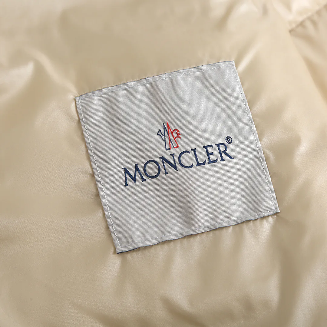 Куртки И Пуховики Женские Moncler 19451523