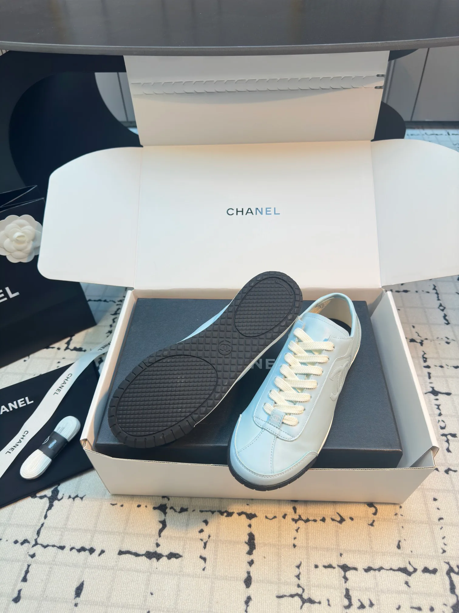 Кроссовки Женские Chanel 10468571