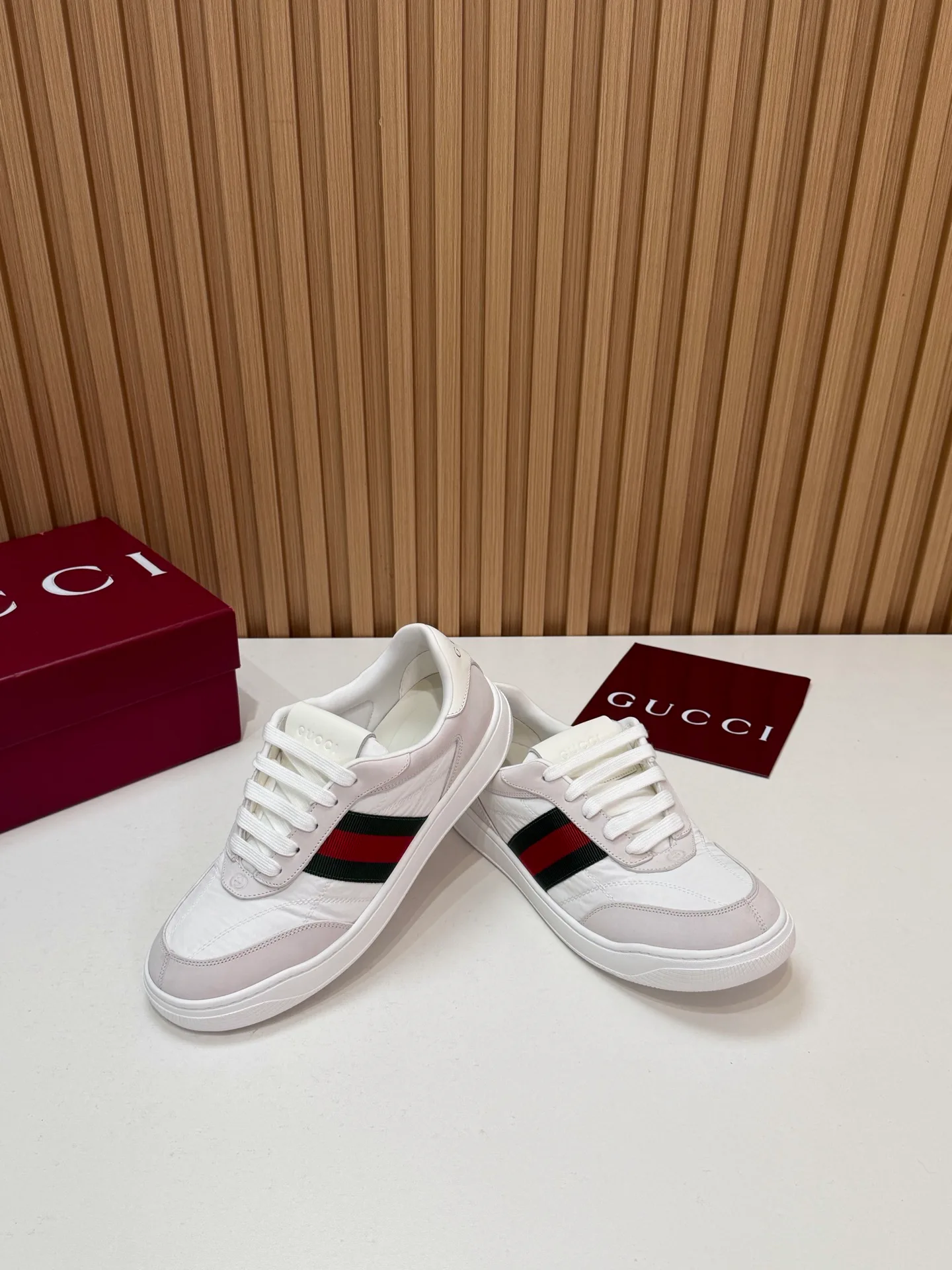 Кроссовки Женские Gucci 18700134