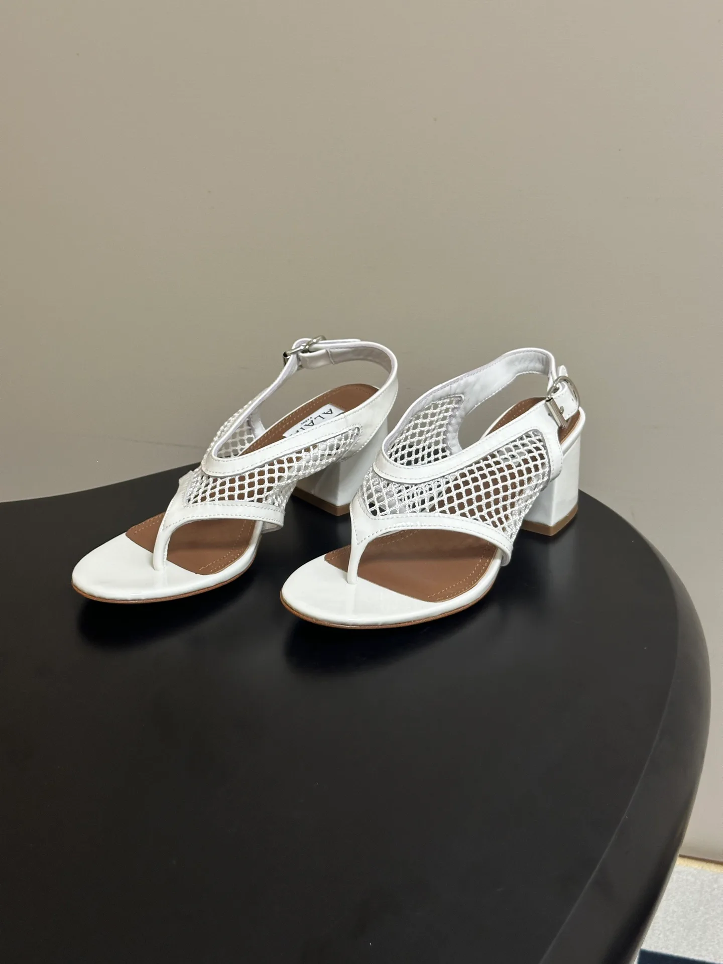 Босоножки Женские Alaia 17338424