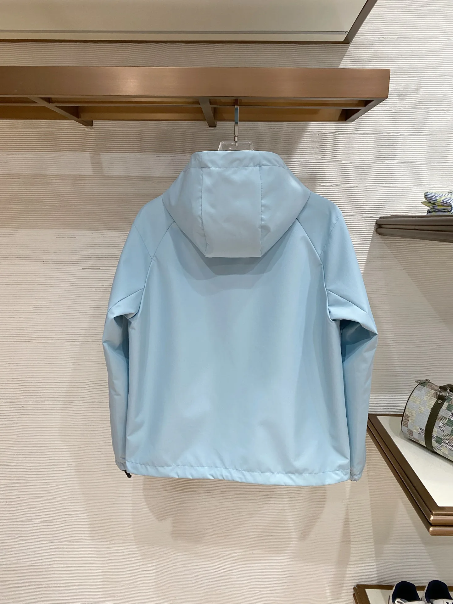 Куртки И Пуховики Мужские Moncler 4438622