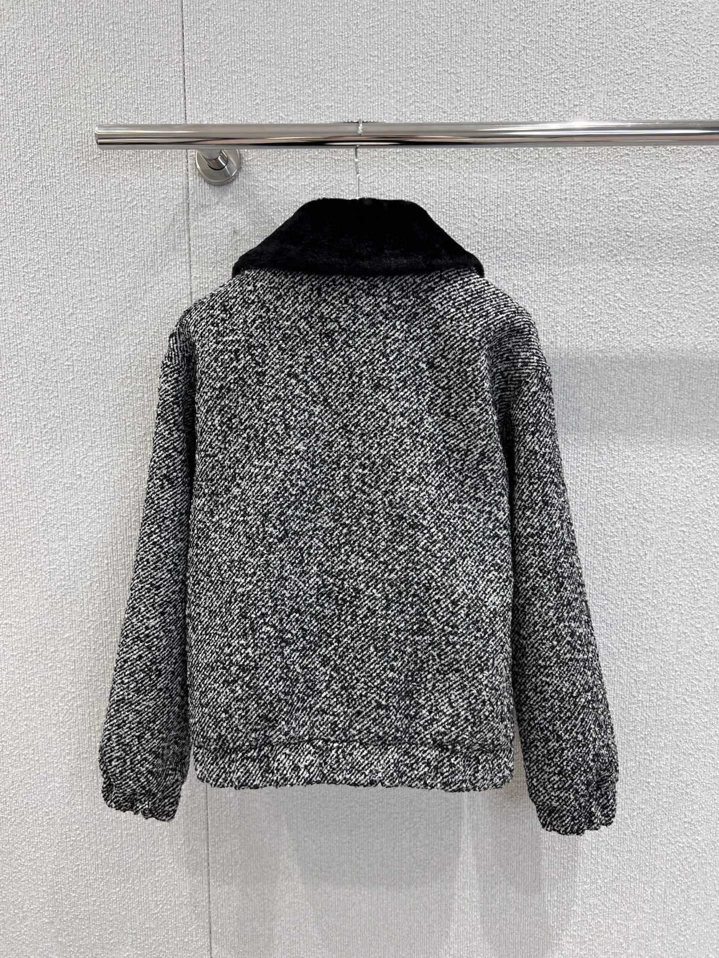 Куртки И Пуховики Женские Loewe 503699