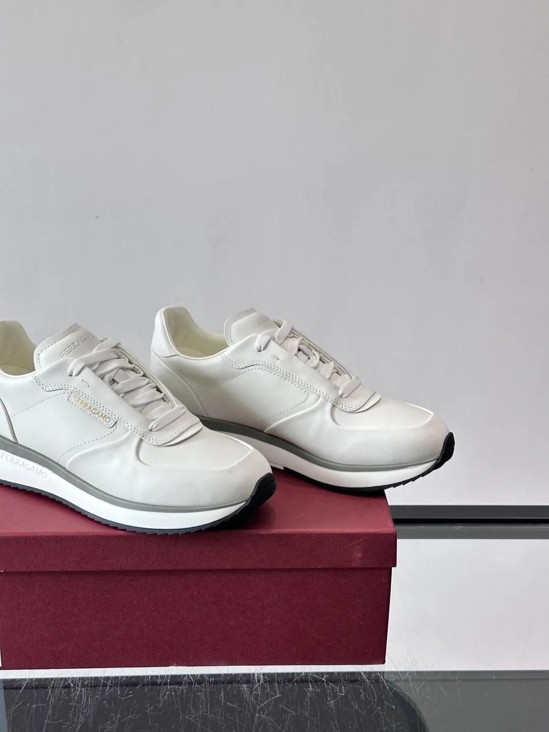 Кроссовки Мужские Salvatore Ferragamo 11334459