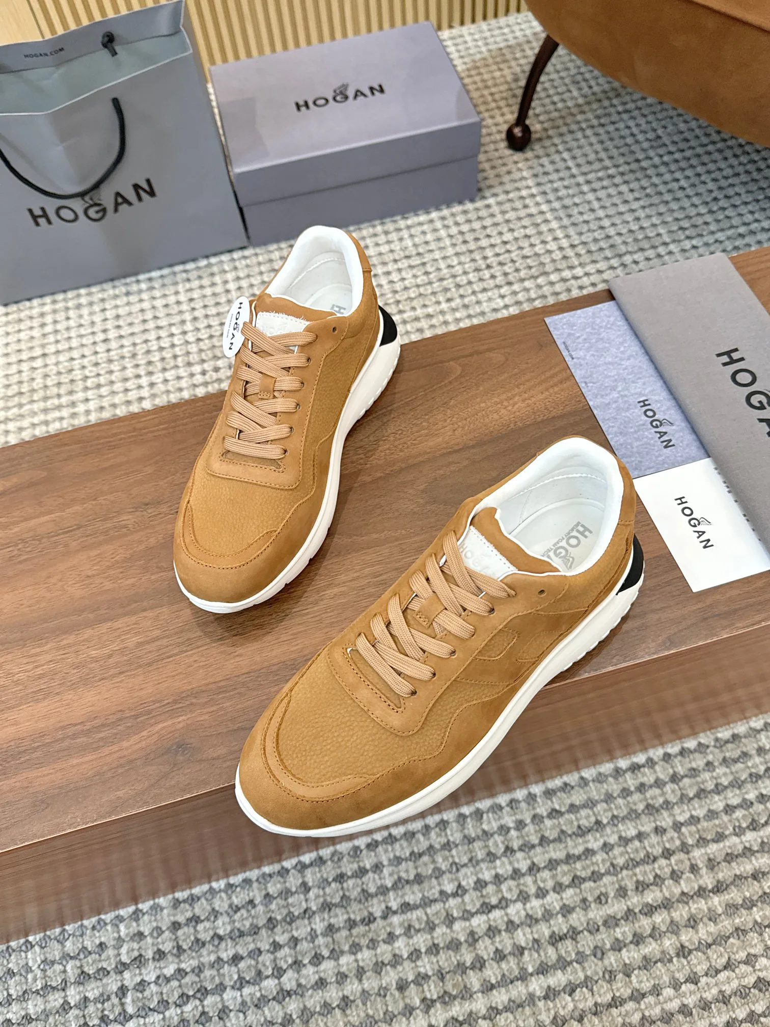 Кроссовки Женские Hogan 12835351