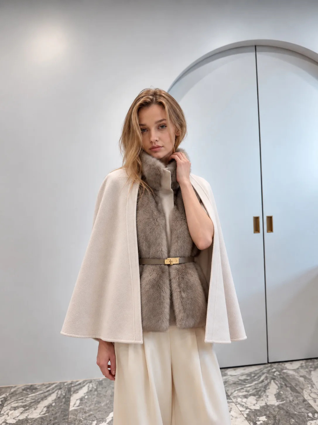 Пальто Женские Loro Piana 18770275