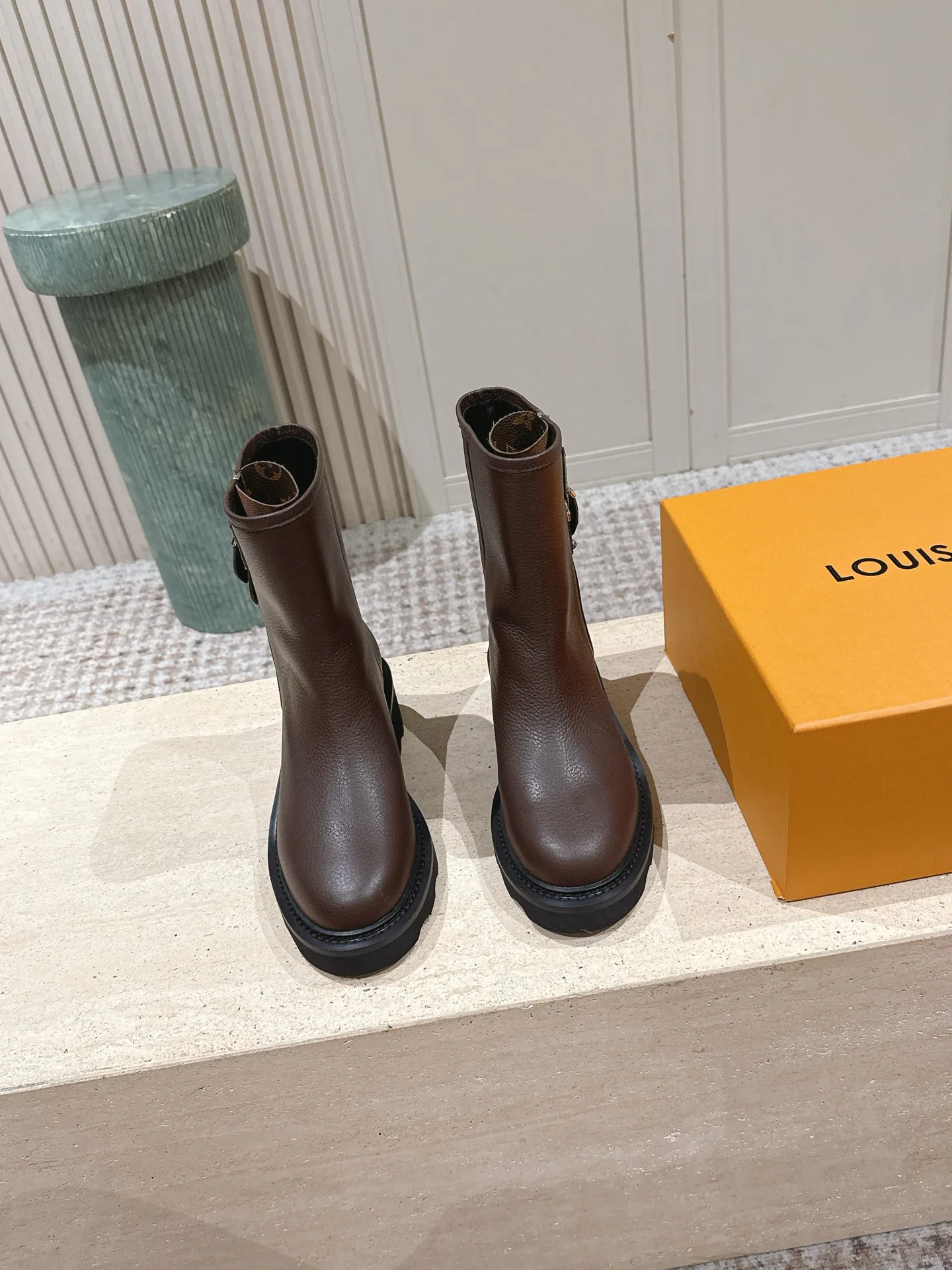 Ботинки Женские Louis Vuitton 18397747