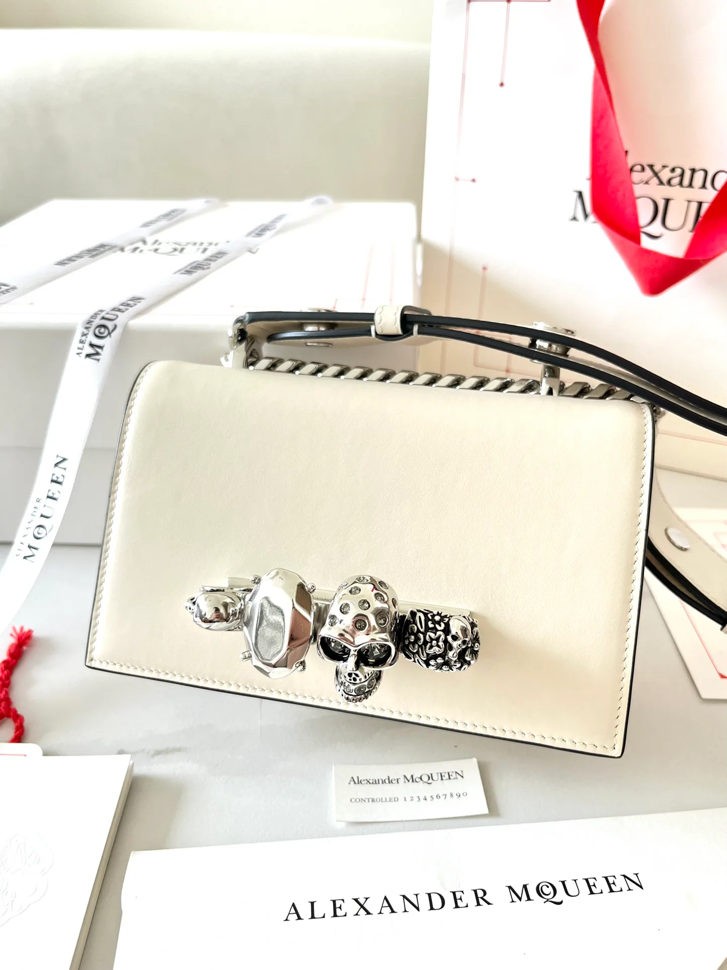 Классические Сумки Женские Alexander Mcqueen 11533069