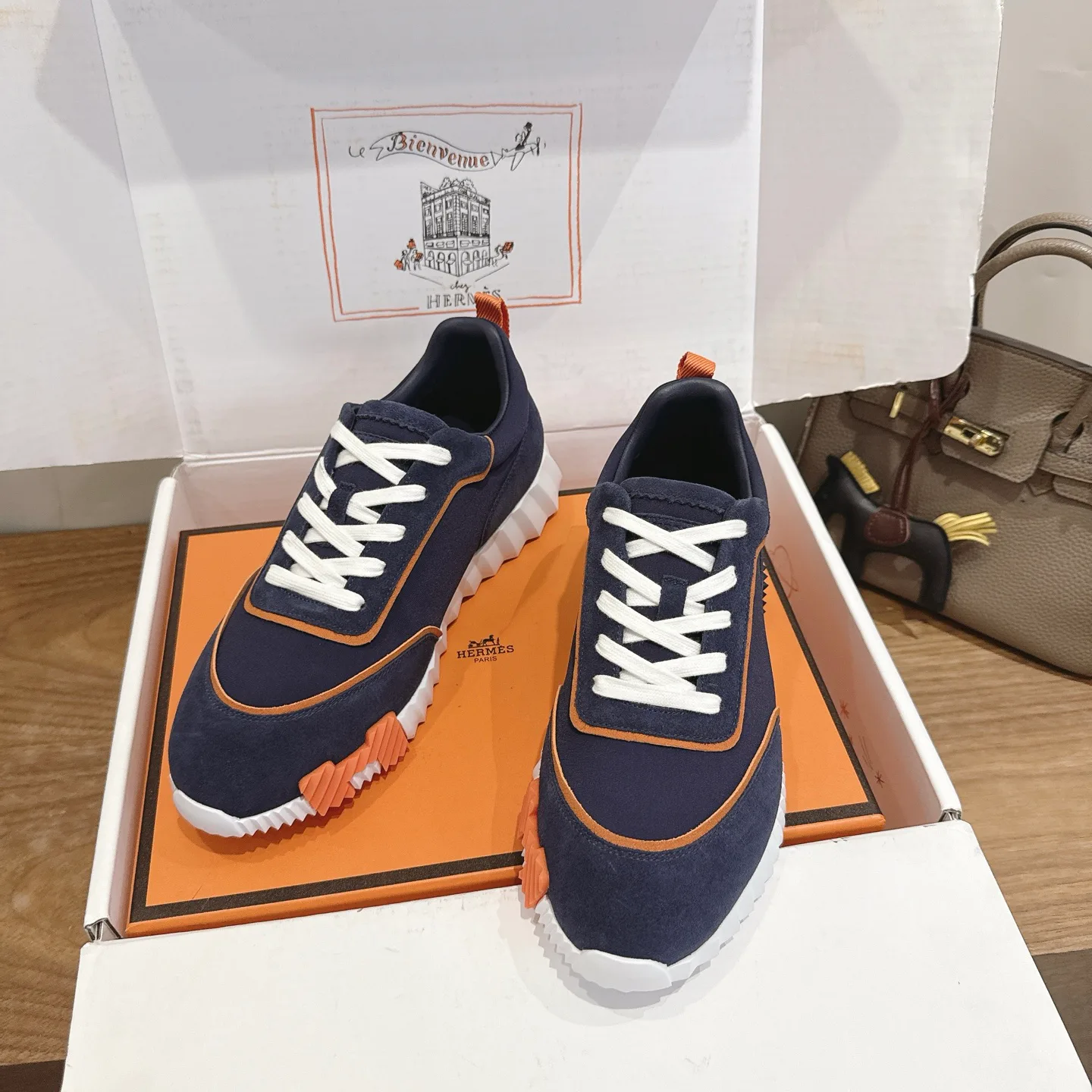 Кроссовки Женские Hermes 18729695
