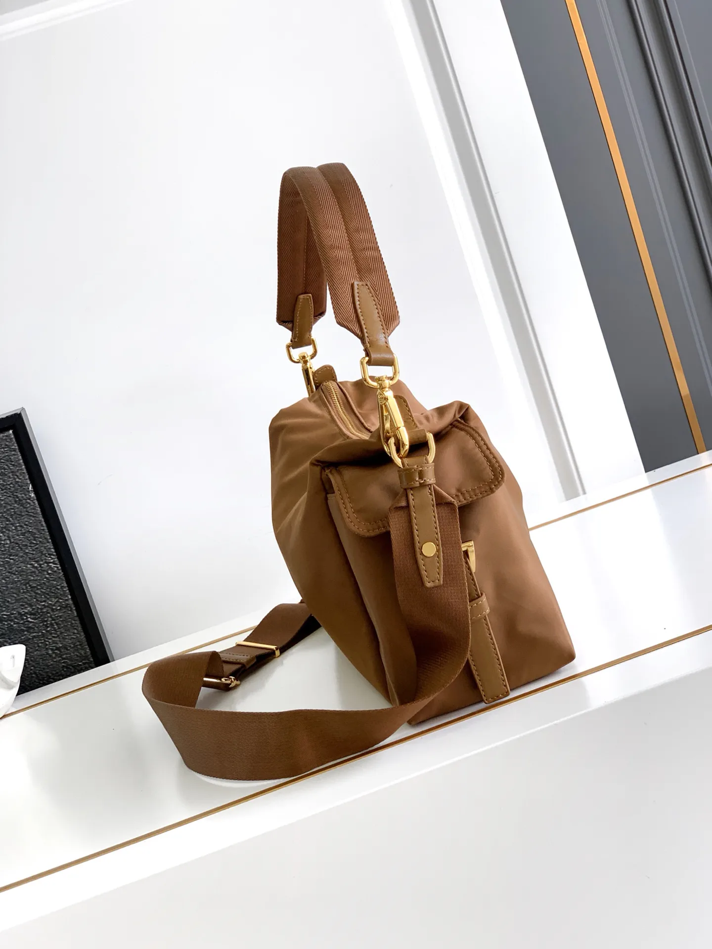 Классические Сумки Женские Prada 13368494