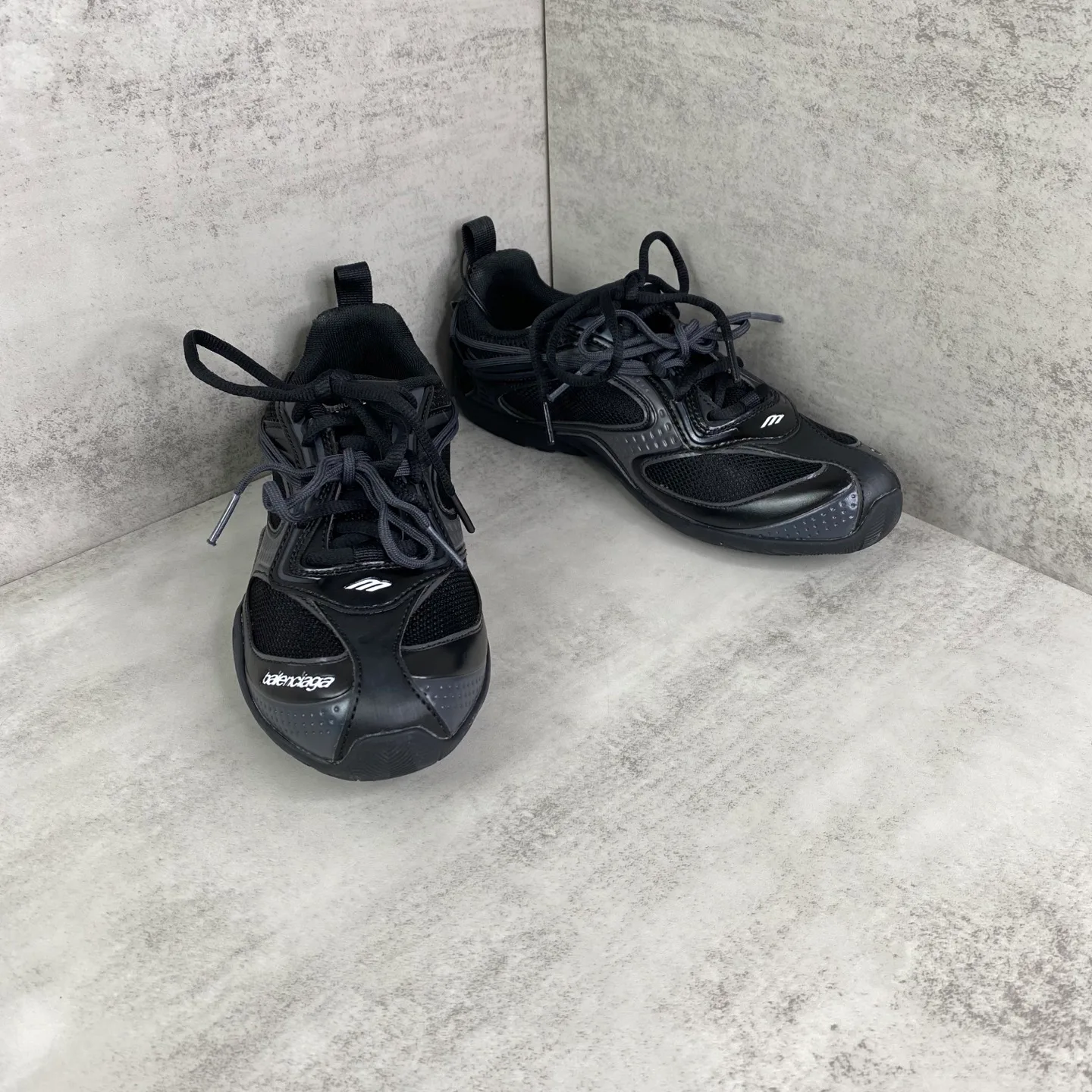 Кроссовки Женские Balenciaga 13193946