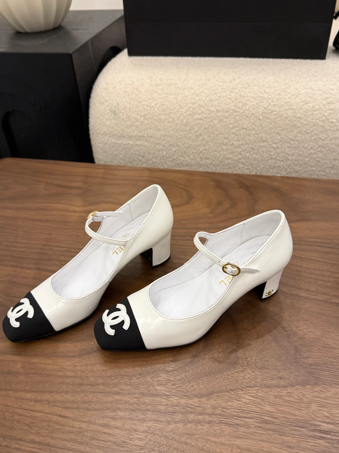 Туфли Женские Chanel 19583382